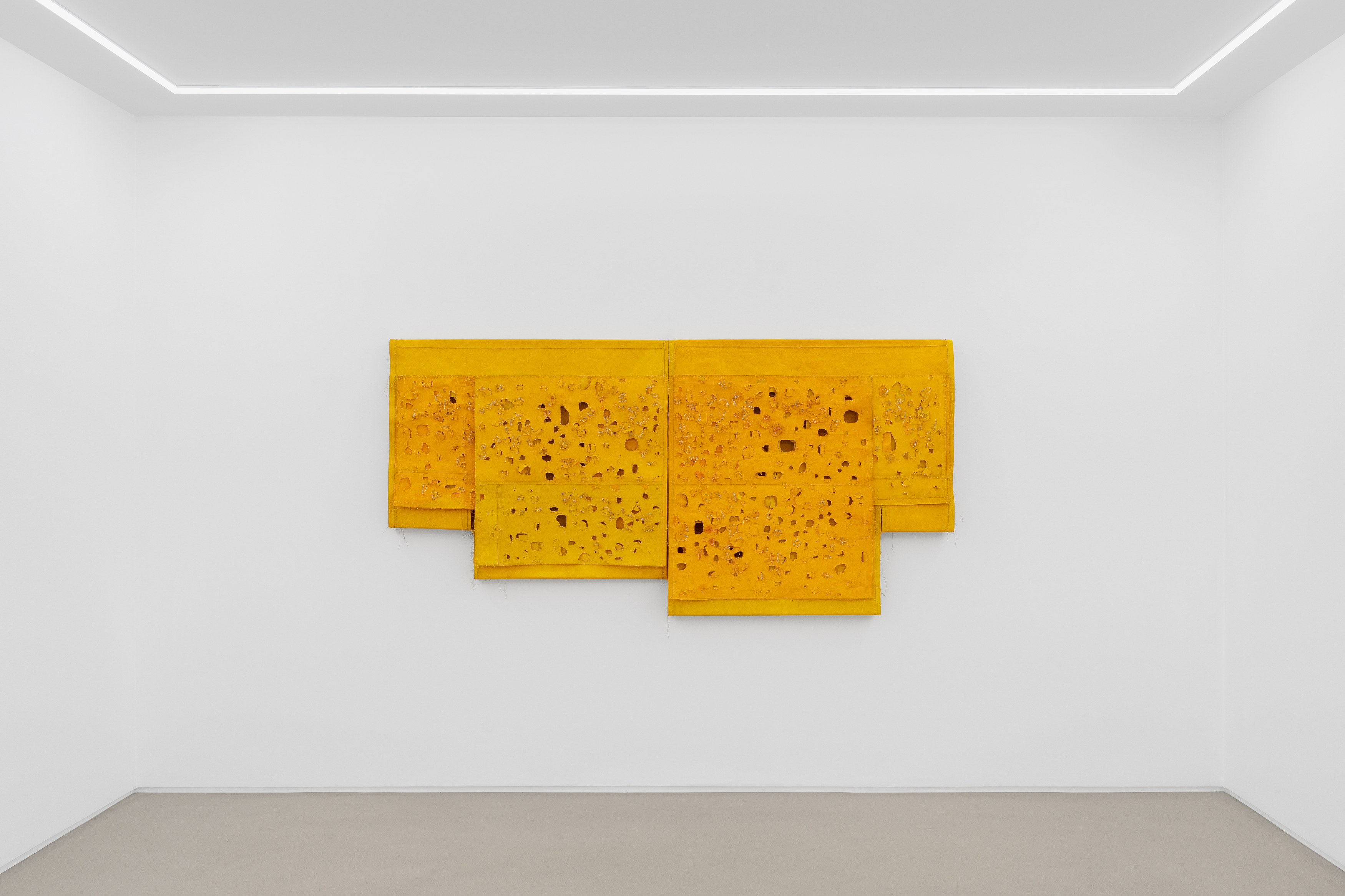 Simon Callery, Puncture Painting at Lo Brutto Stahl, photo 7