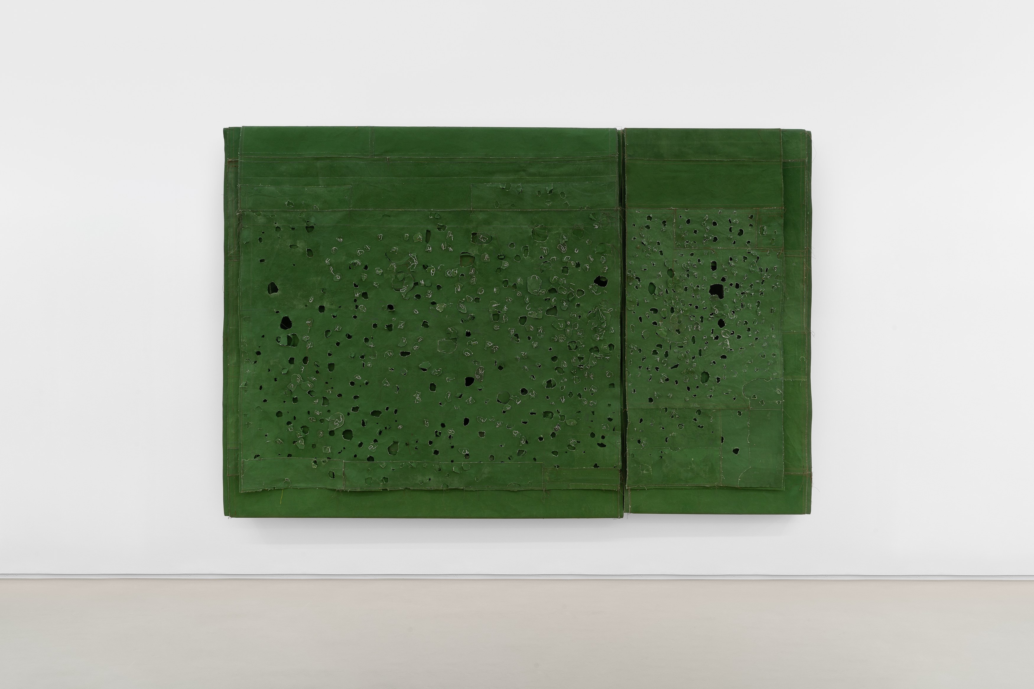 Simon Callery, Puncture Painting at Lo Brutto Stahl, photo 11