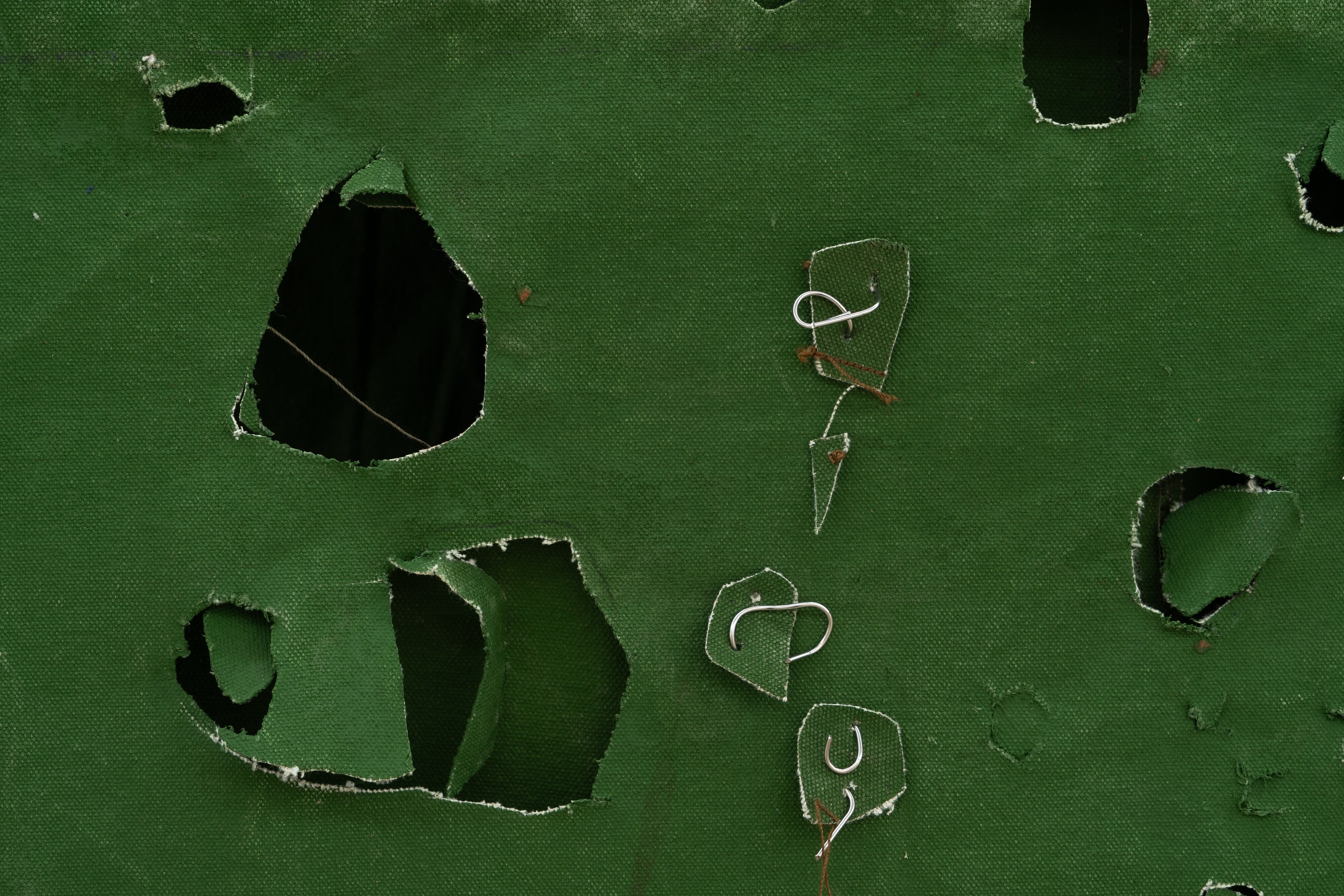 Simon Callery, Puncture Painting at Lo Brutto Stahl, photo 15