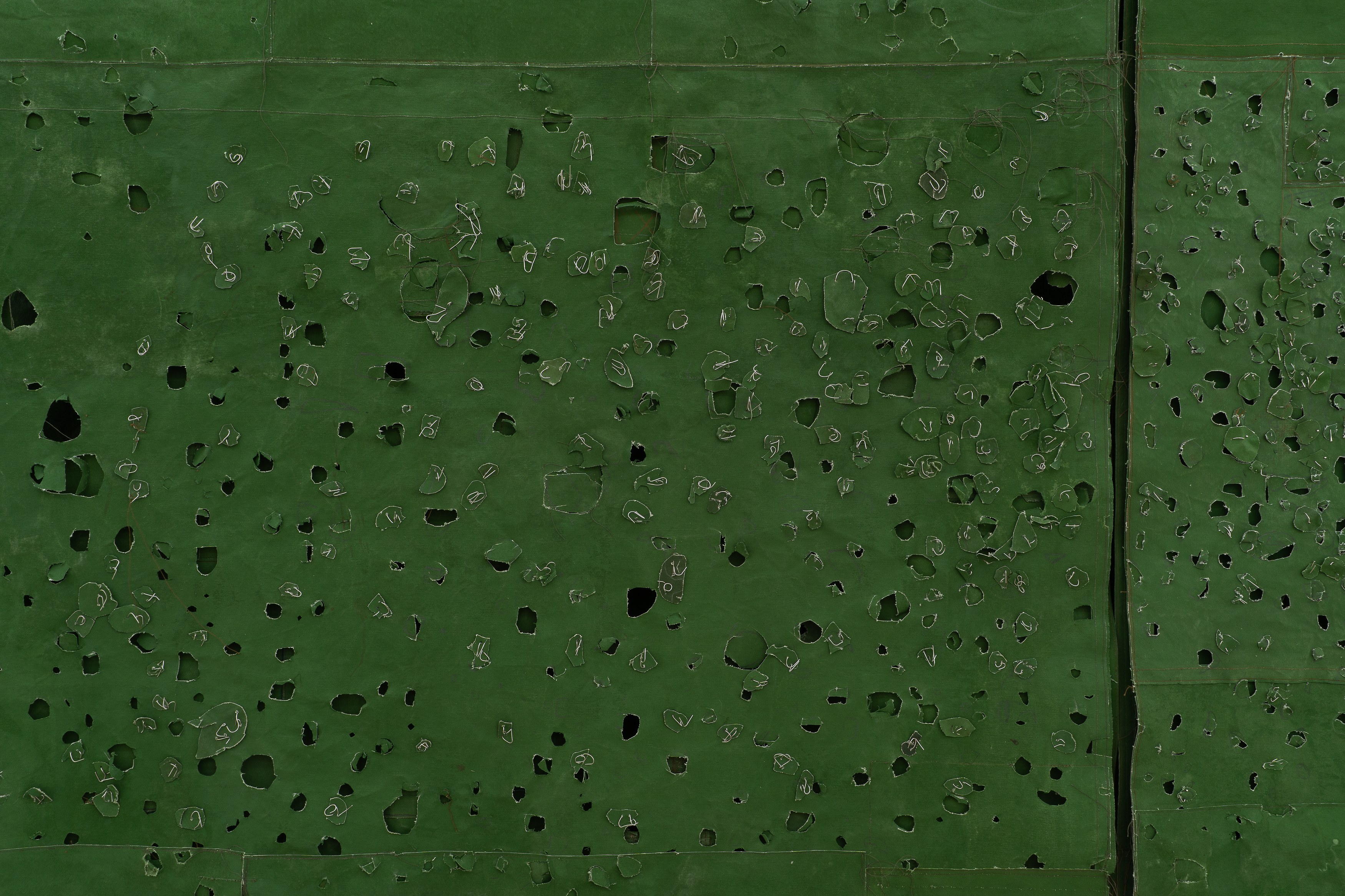 Simon Callery, Puncture Painting at Lo Brutto Stahl, photo 14