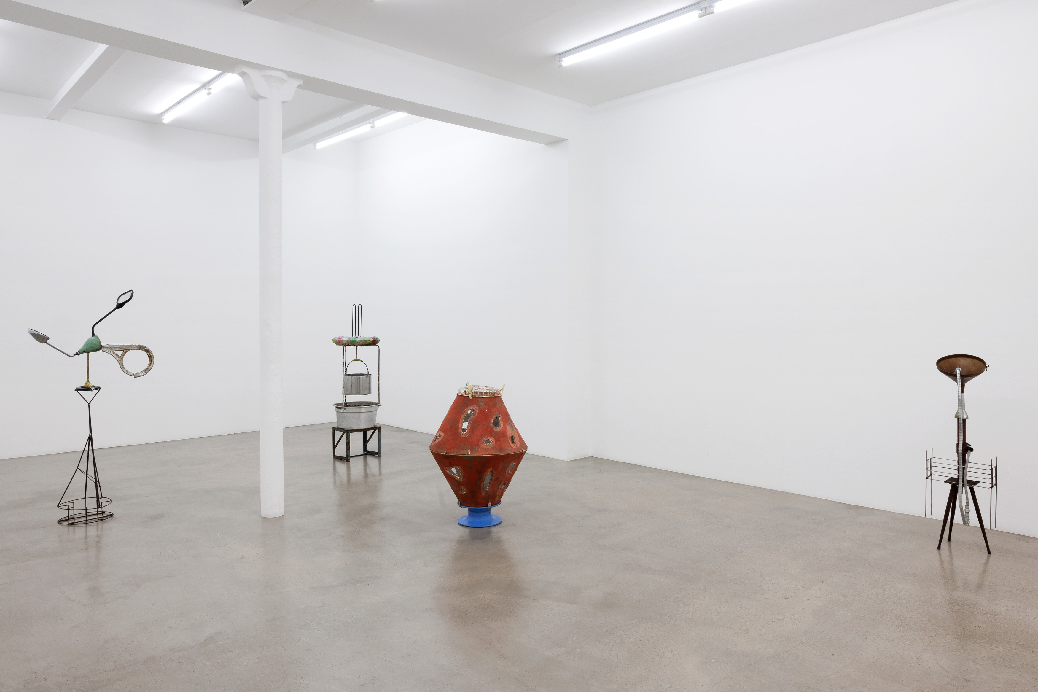Isabella Costabile, It appears to be solid at Édouard Montassut, photo 5
