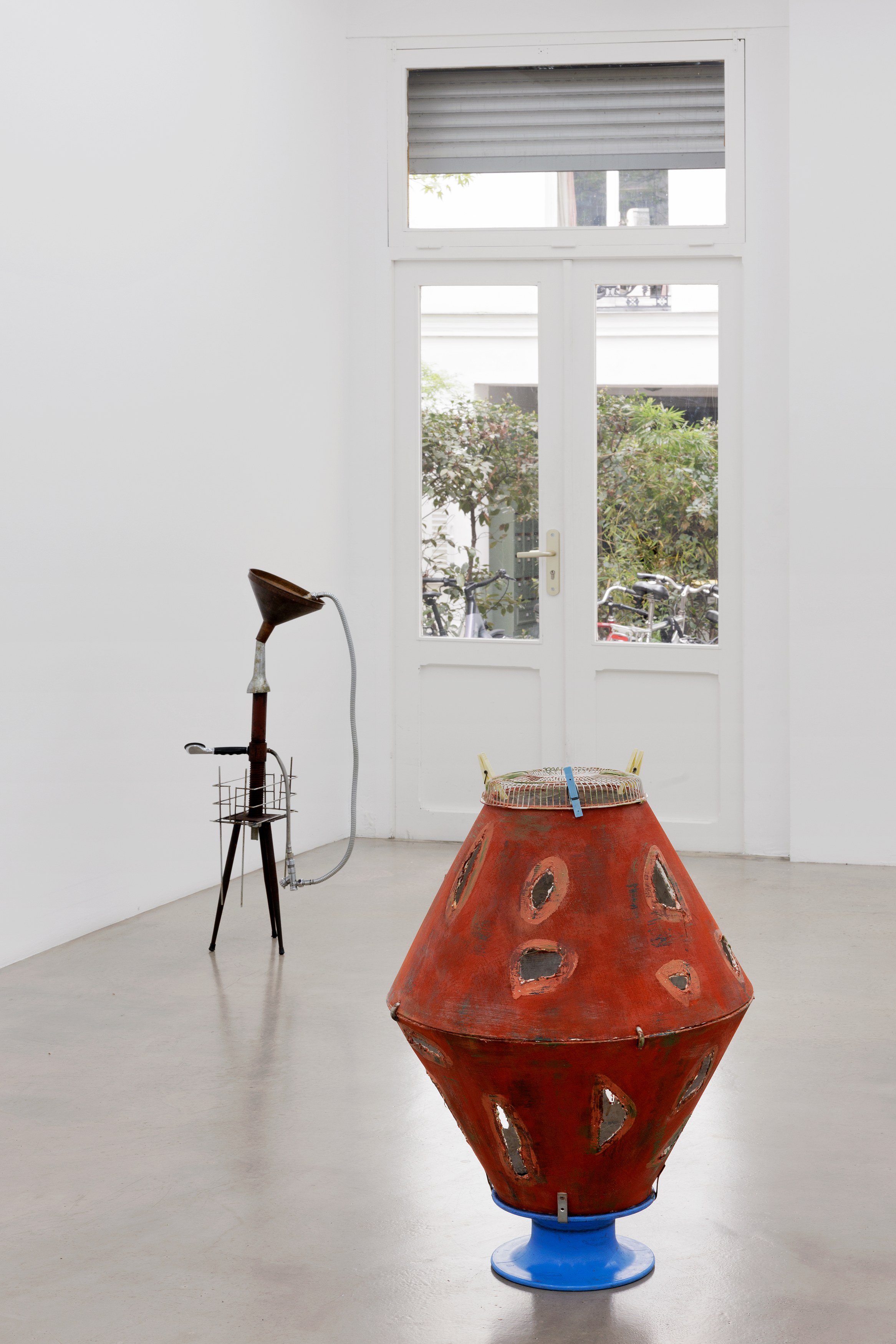 Isabella Costabile, It appears to be solid at Édouard Montassut, photo 13
