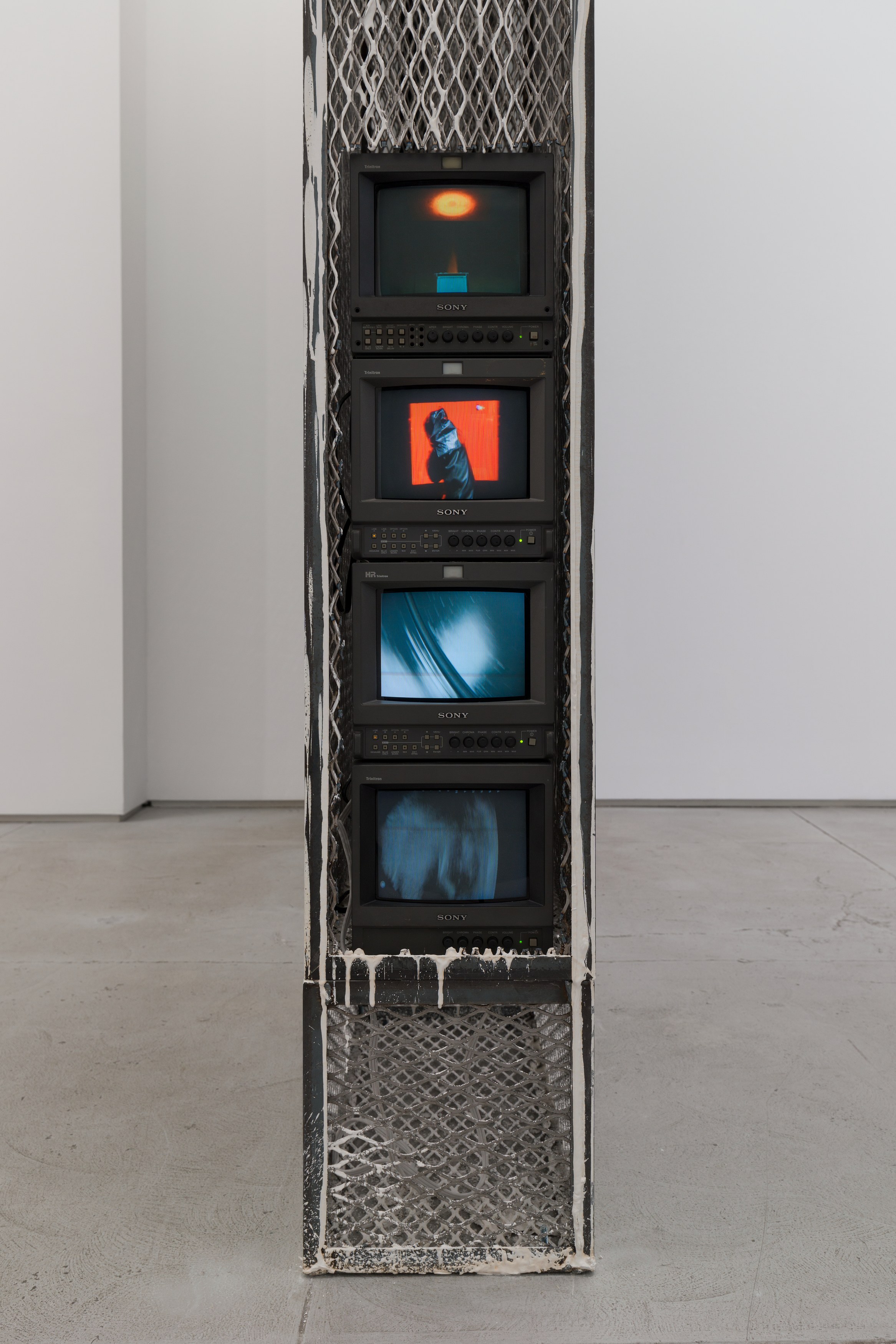 Installation view 6
