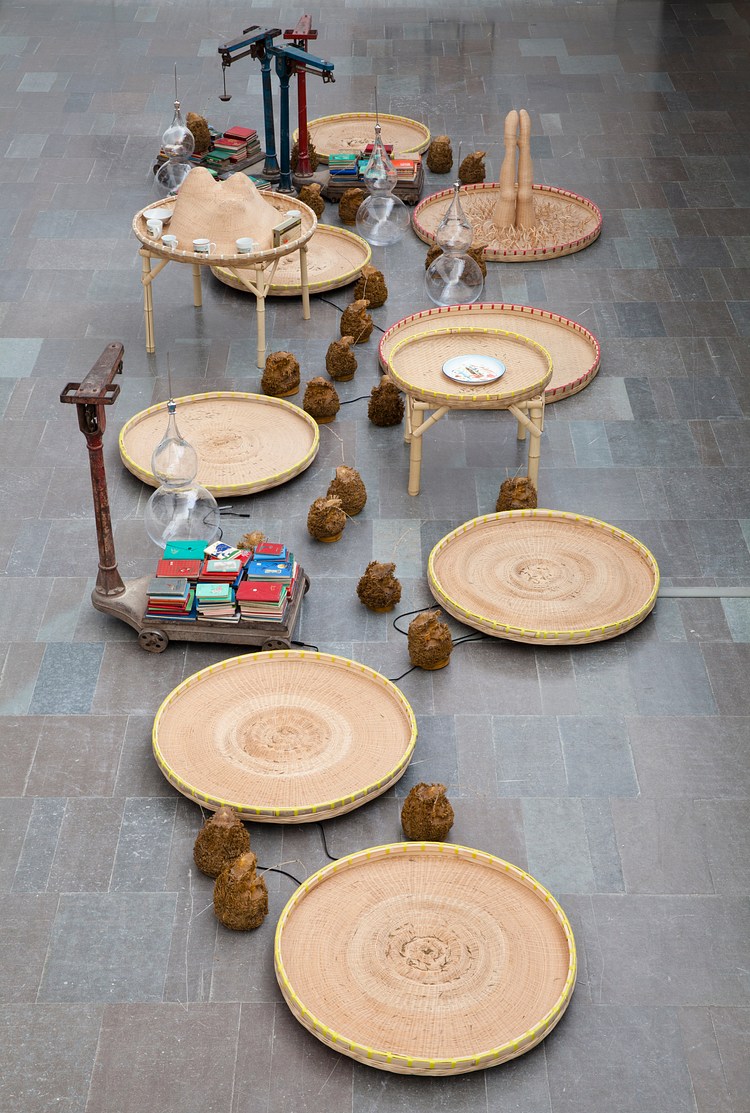 Davide Quadrio Contemporary Art Library