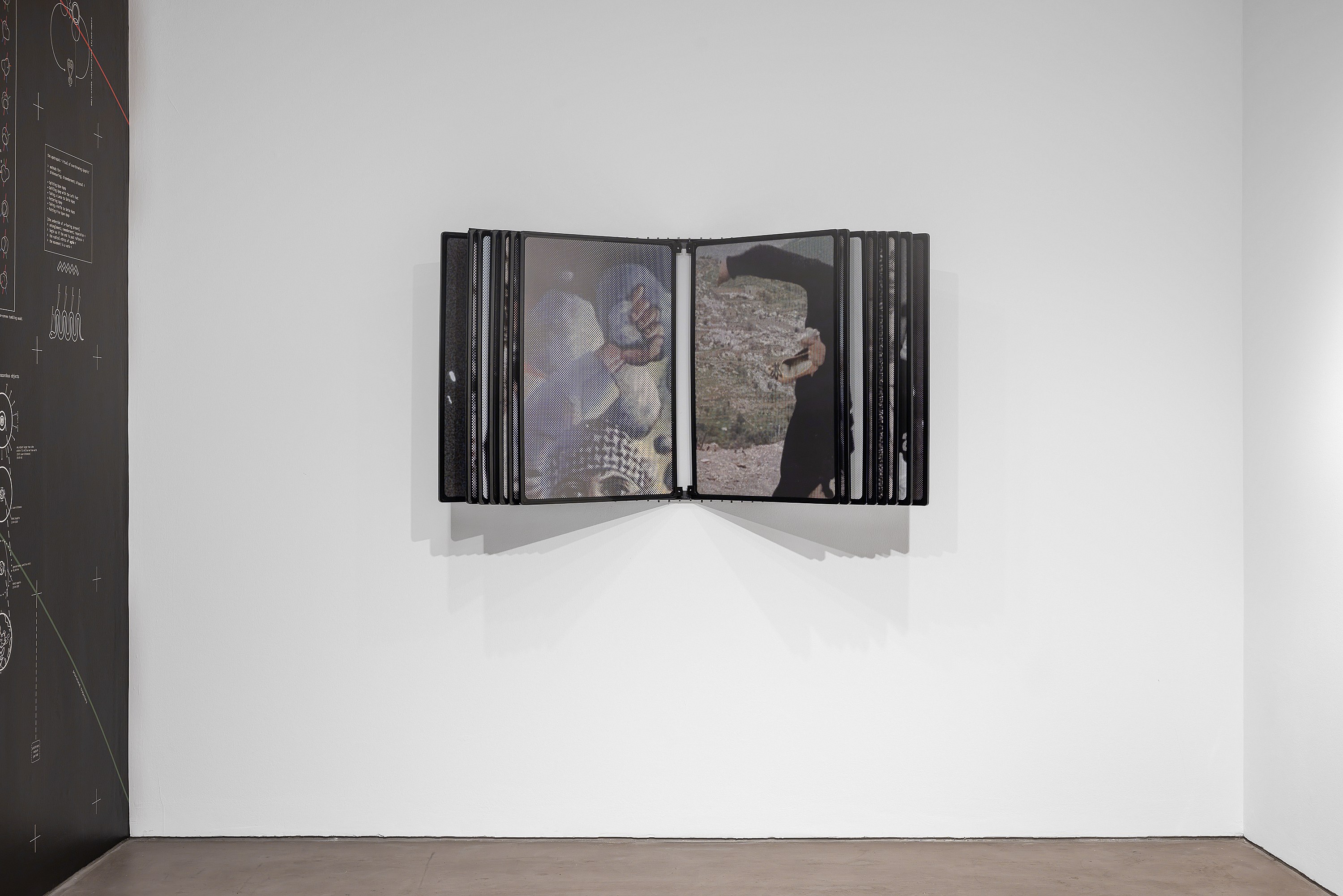 Nolan Oswald Dennis, Throwers at Gasworks, photo 7