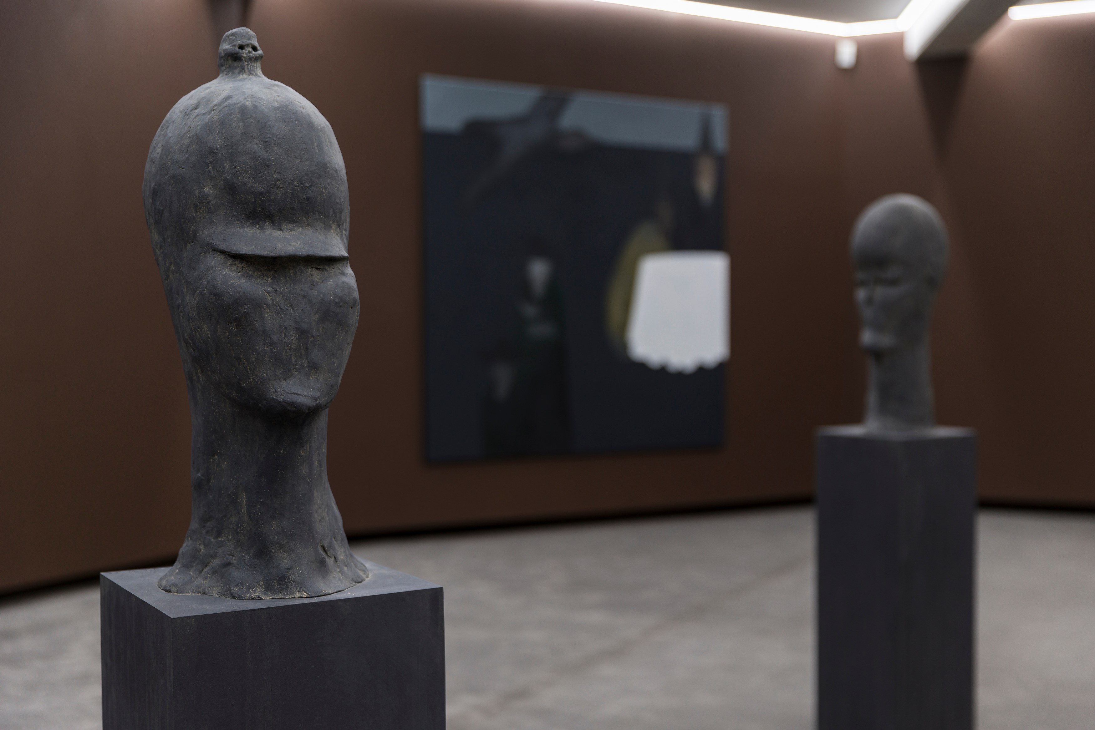 Pol Taburet, The Burden of Papa Tonnerre at Schinkel Pavillon, photo 2