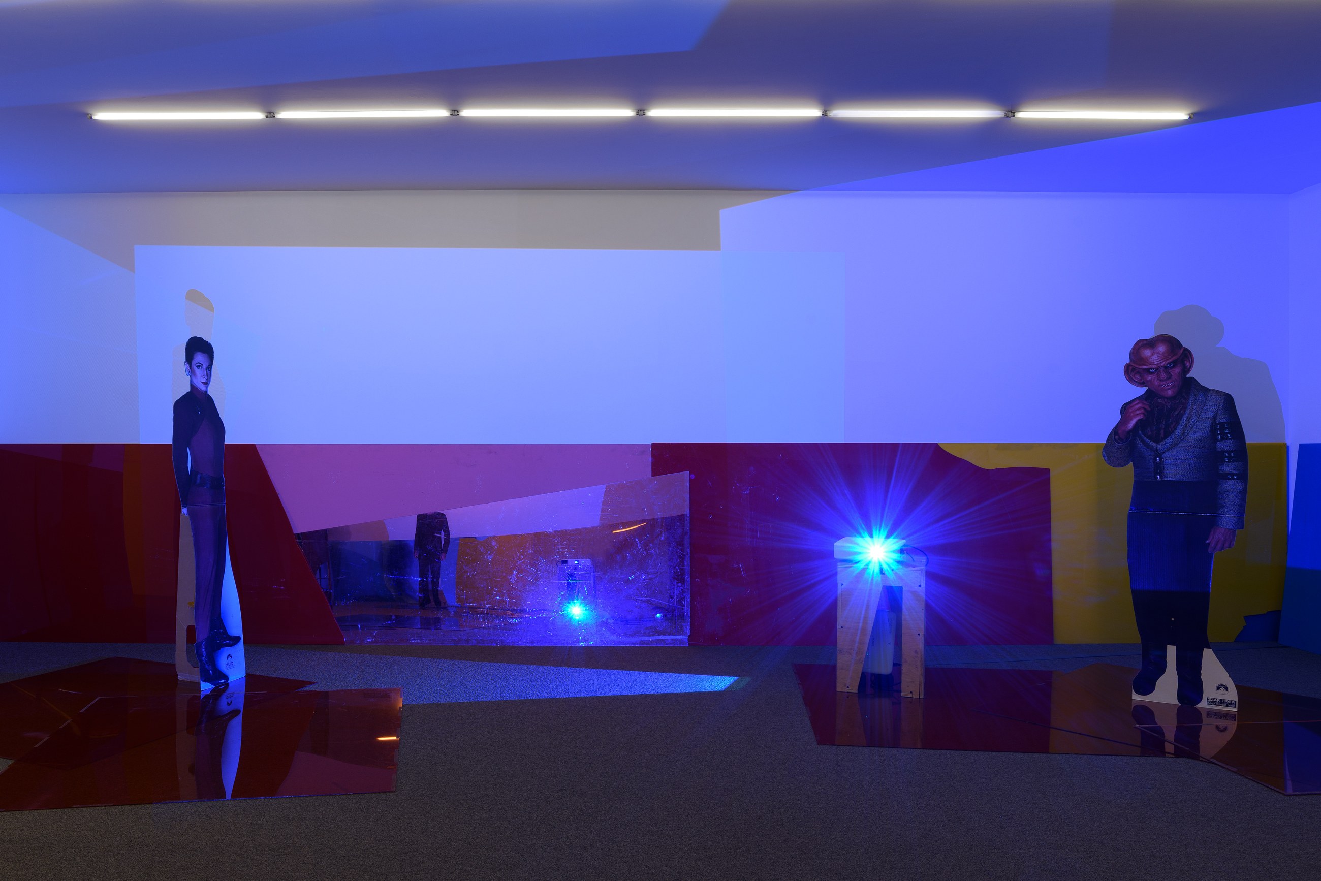 Lutz Bacher, Into the Dimensional Corridor at Galerie Buchholz, Berlin, photo 15