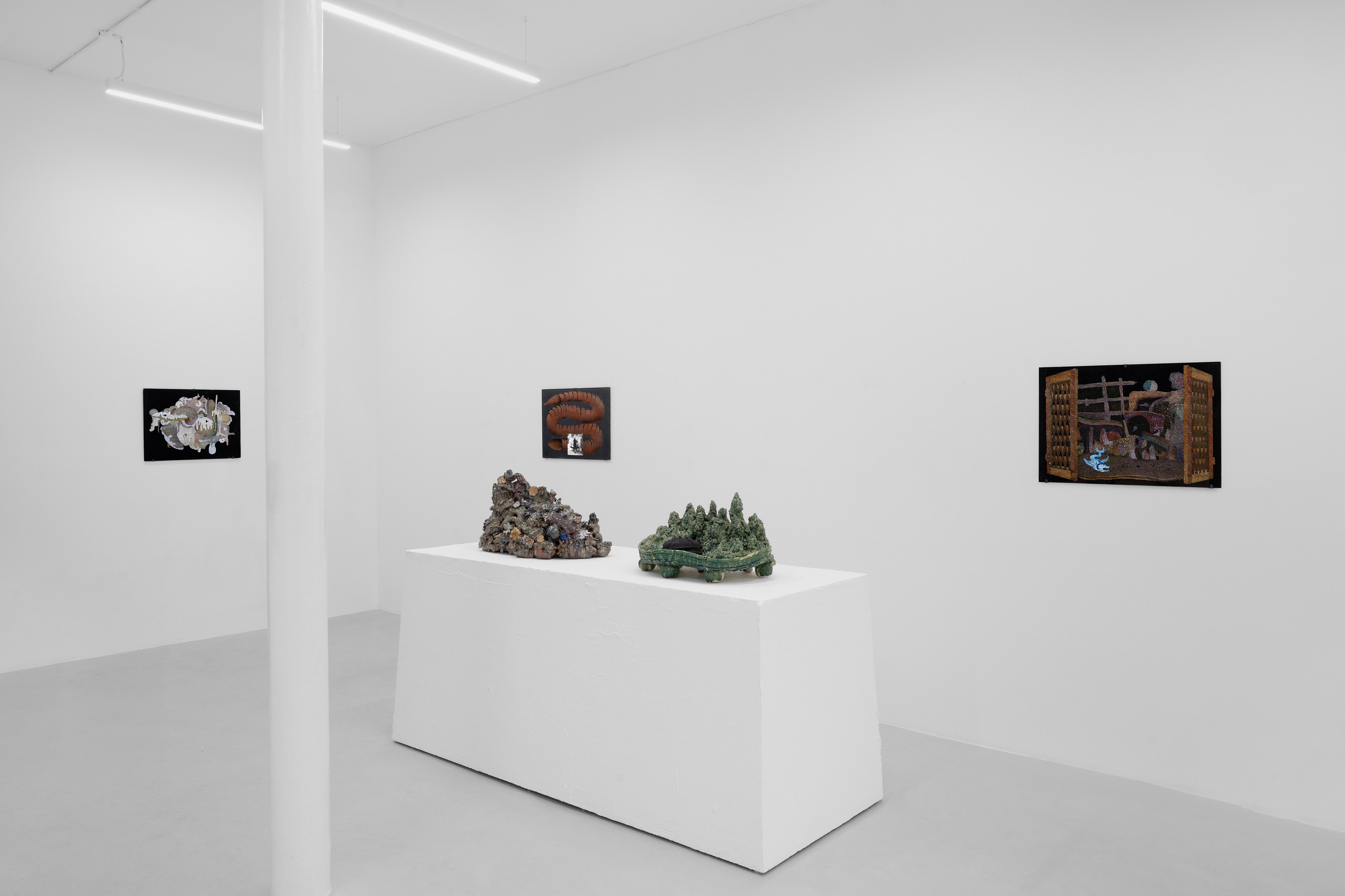 Aaron Angell, NOT ALL ON SHOW: Hinterglasmalerei & Verre églomisé 4-5/2025: ‘Organ Painting’, ‘Bamboo Organ Painting’, ‘Worm Organ Painting’, ‘Intarsia – View’, ‘Intarsia – Shut’, ‘Northern Renaissance Social Abstract Demonstration’, ‘Intarsia – Whitefly’; ‘Pig, tulip, pig, tulip, pig, tulip’; ‘Scholar – Melon’.Oribe 2-5/2025: ‘Melon – Life On Ship’, ‘Abilità Negativa’ (three versions), ‘Tray with Two Capped Heads’, ‘Tray with Clouds’, ‘Gongshi with Carbonised Panis Quadratis’; Shino Americàin & polychrome 2- at Ilenia, photo 10