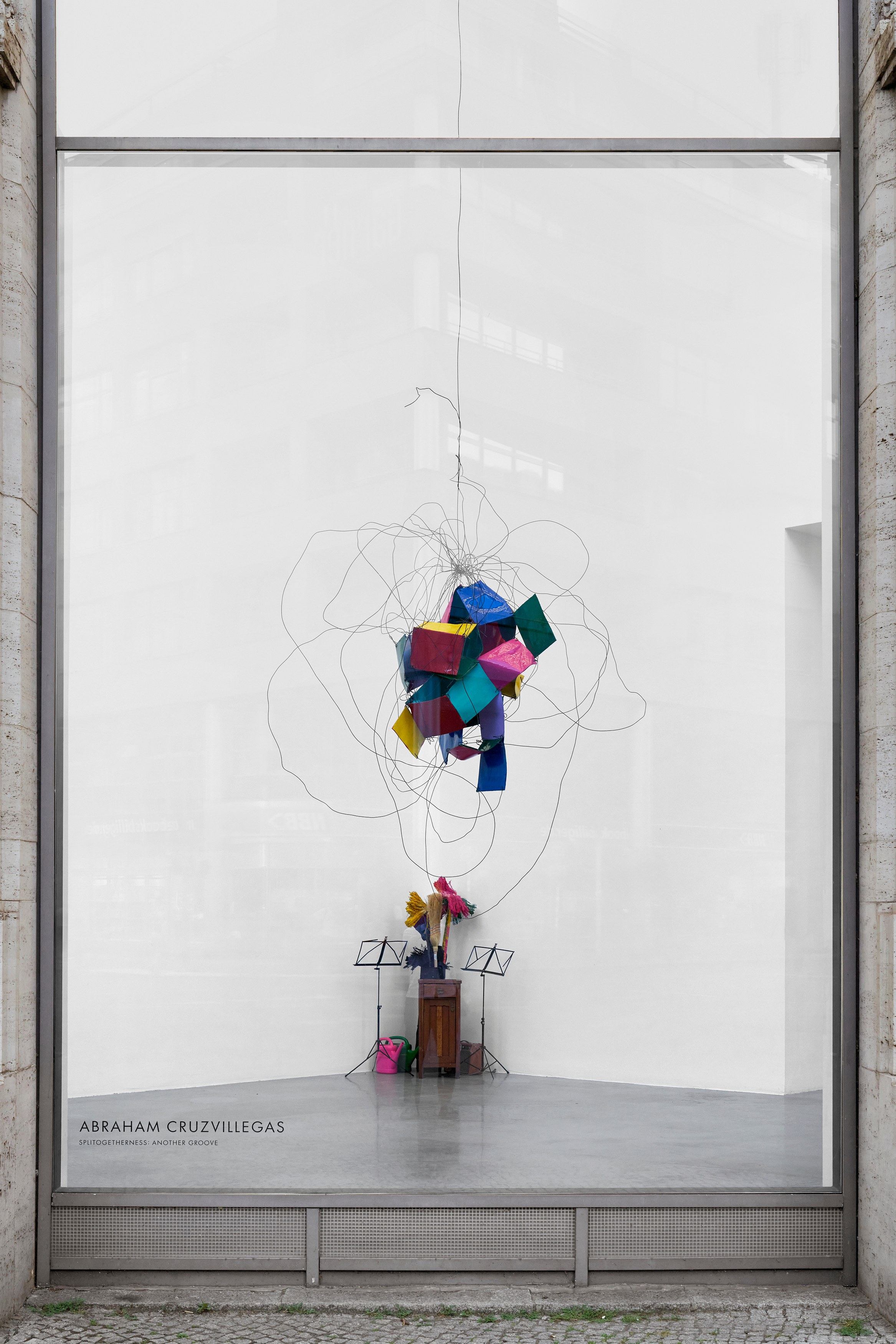 Abraham Cruzvillegas, Splitogetherness: Another Groove at Galerie Thomas Schulte, photo 18