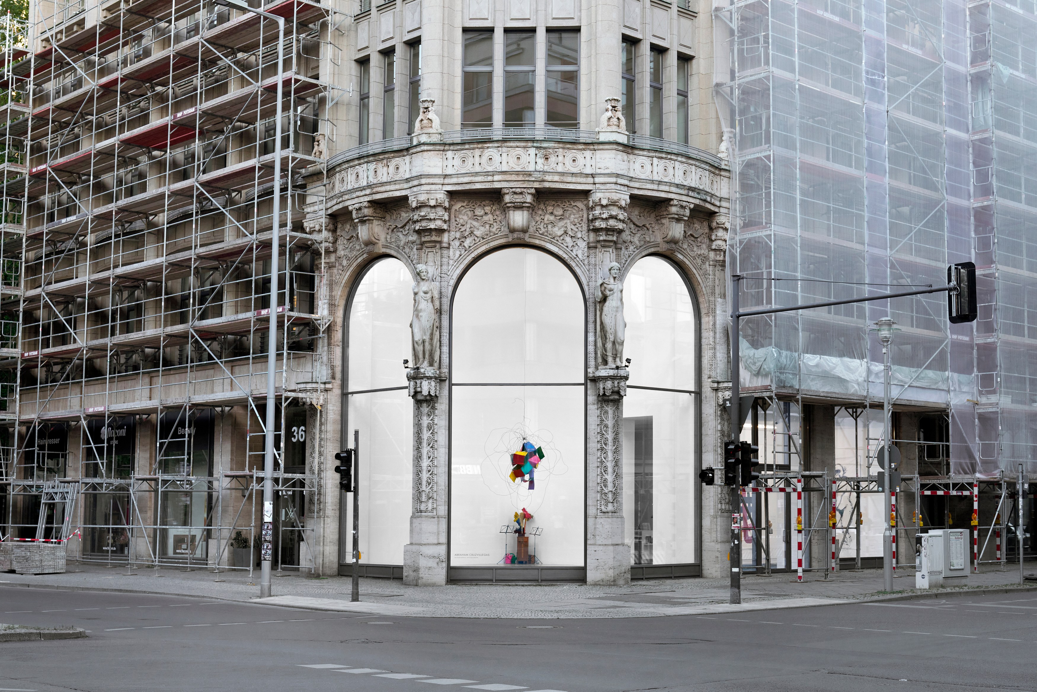 Abraham Cruzvillegas, Splitogetherness: Another Groove at Galerie Thomas Schulte, photo 20