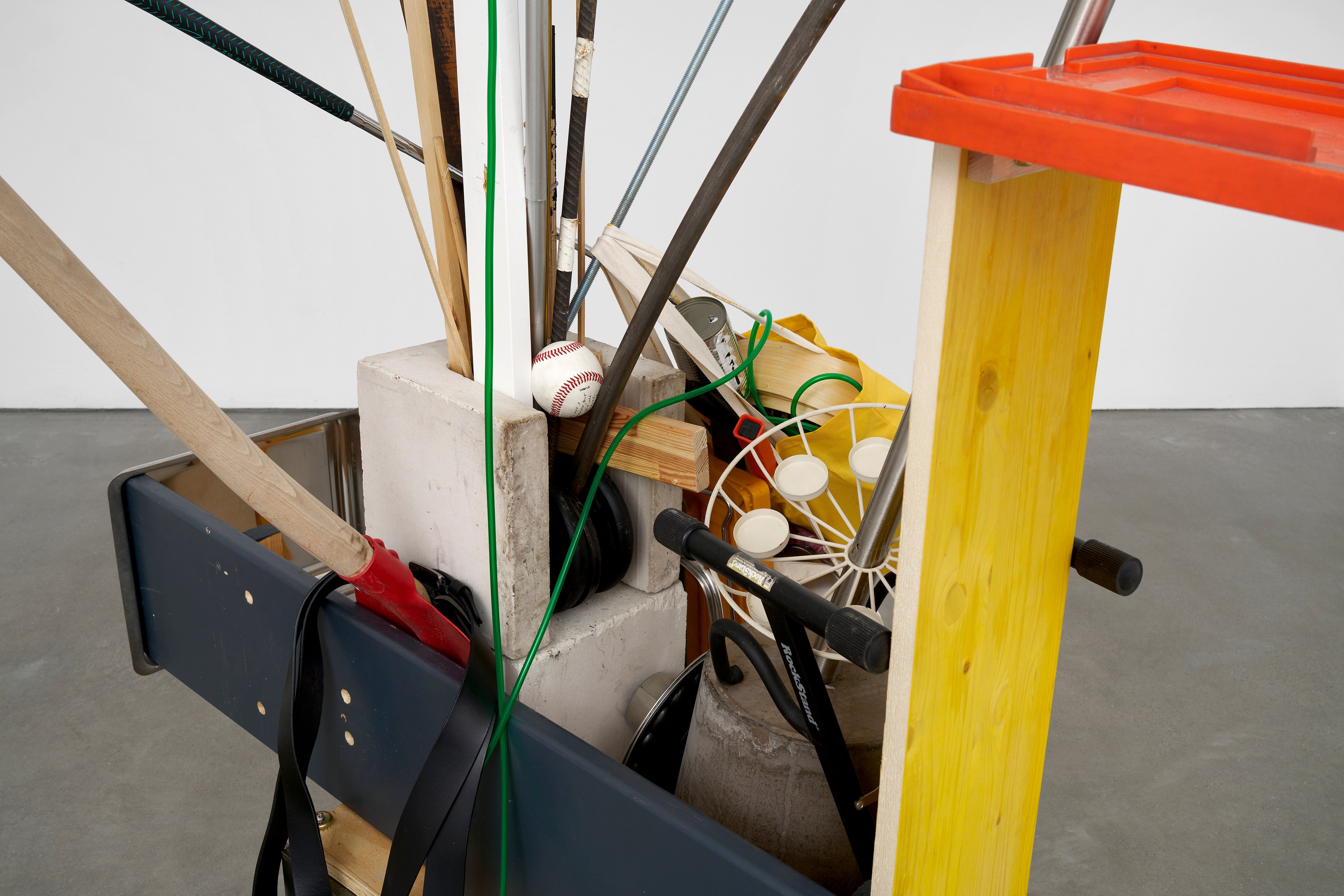 Abraham Cruzvillegas, Splitogetherness: Another Groove at Galerie Thomas Schulte, photo 33
