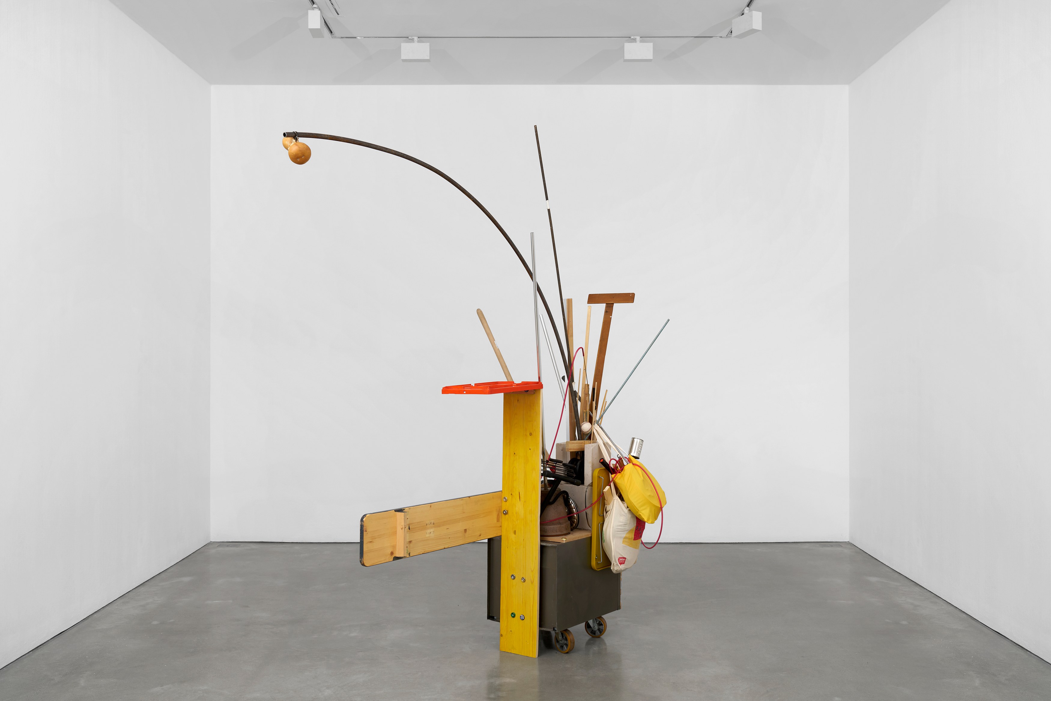 Abraham Cruzvillegas, Splitogetherness: Another Groove at Galerie Thomas Schulte, photo 35