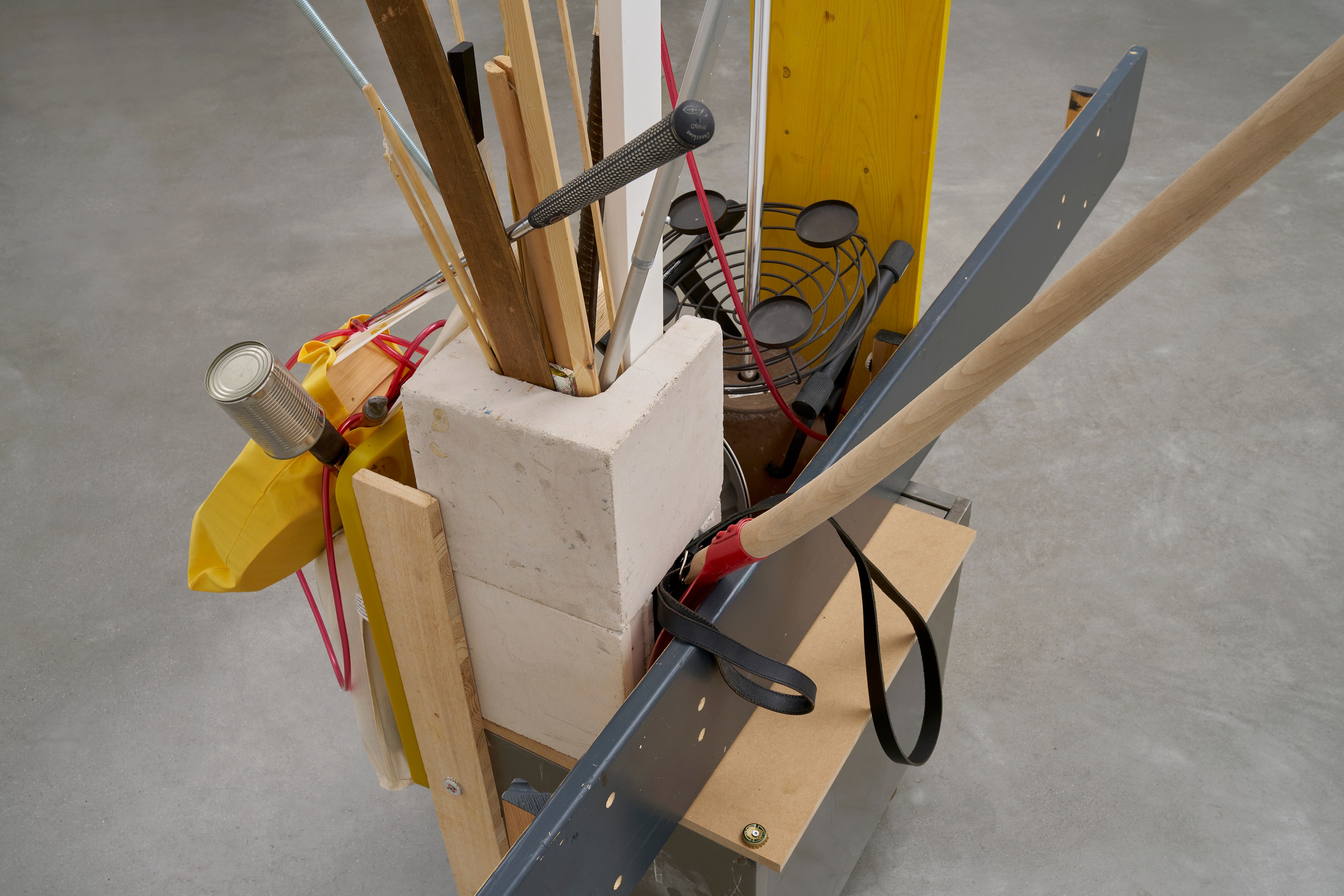 Abraham Cruzvillegas, Splitogetherness: Another Groove at Galerie Thomas Schulte, photo 37