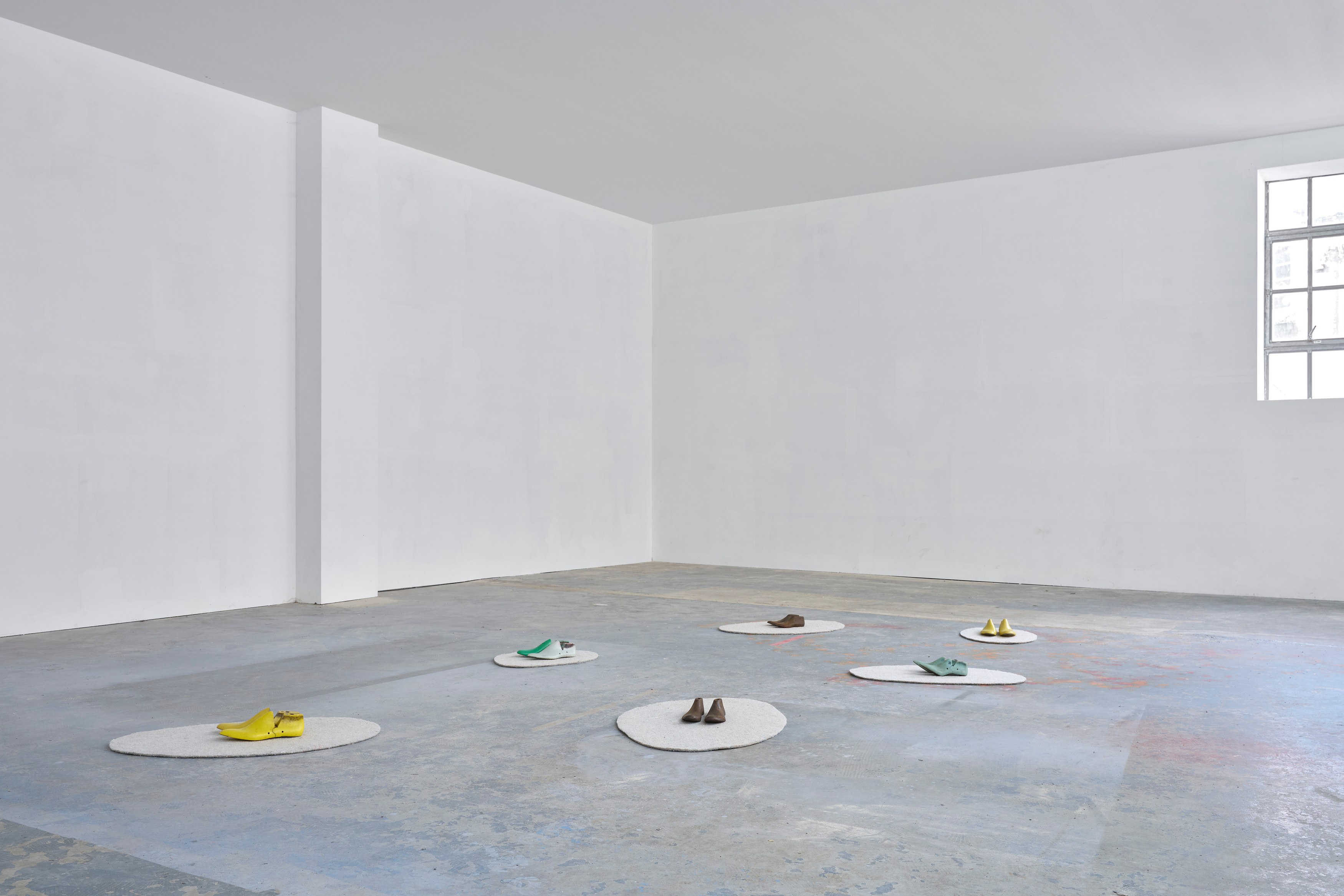 Rechonski, true-believer syndrome at Gestures, photo 2