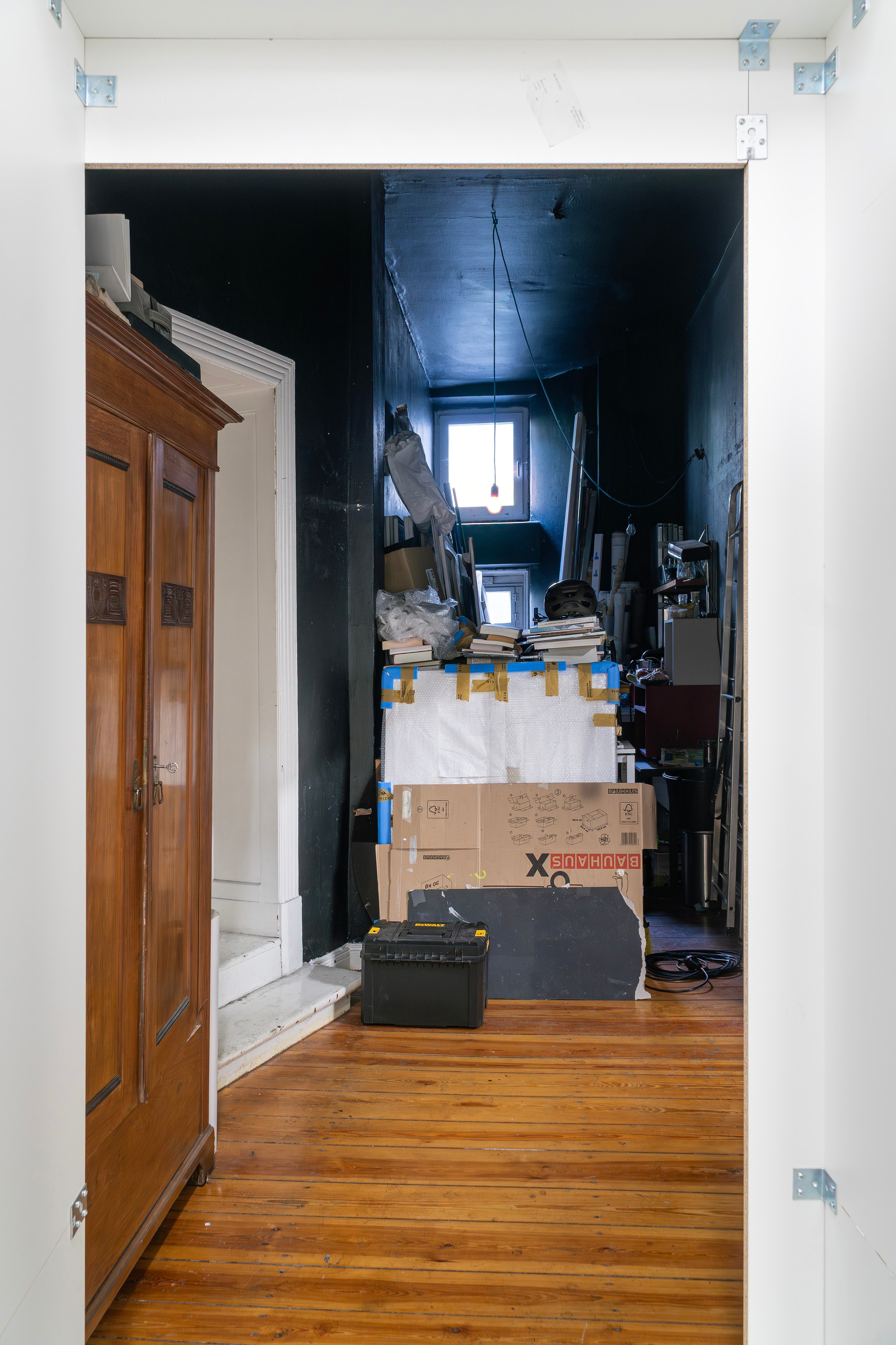 Jan Domicz, Towards a Placebo Art at Stooge Fine Arts, photo 6