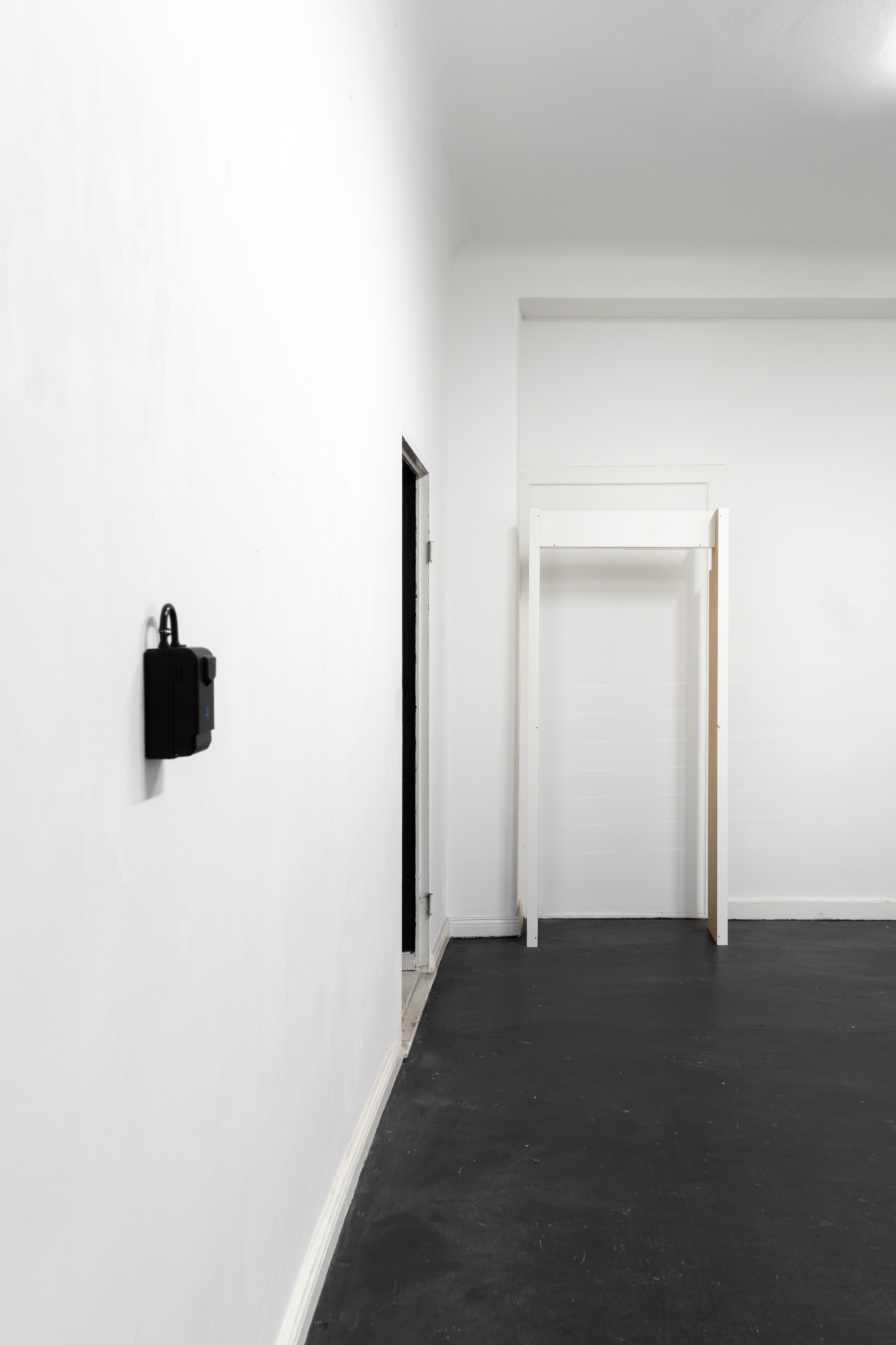Jan Domicz, Towards a Placebo Art at Stooge Fine Arts, photo 10
