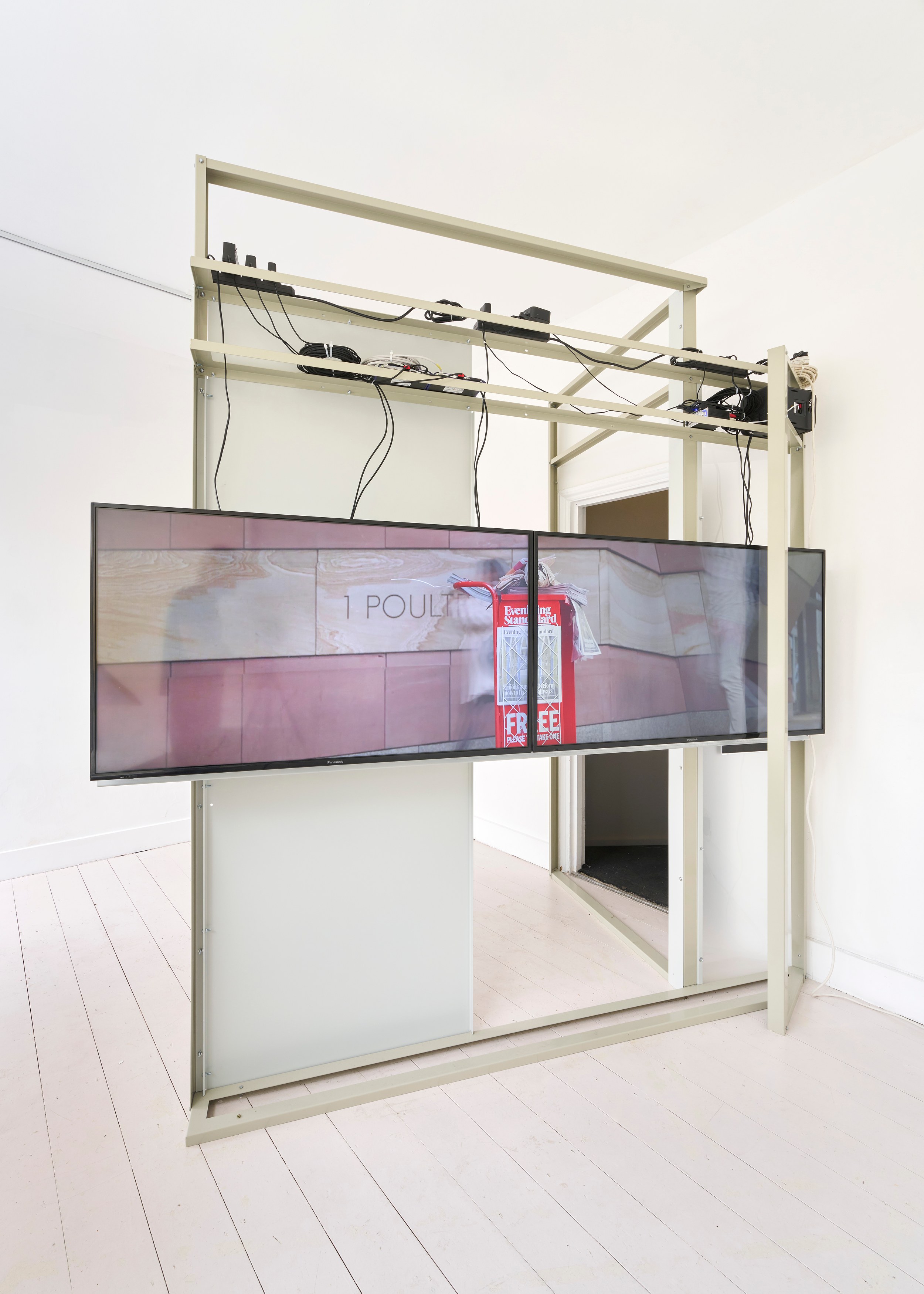 Eloise Hawser, Civil Twilight at Flat Time House, photo 5