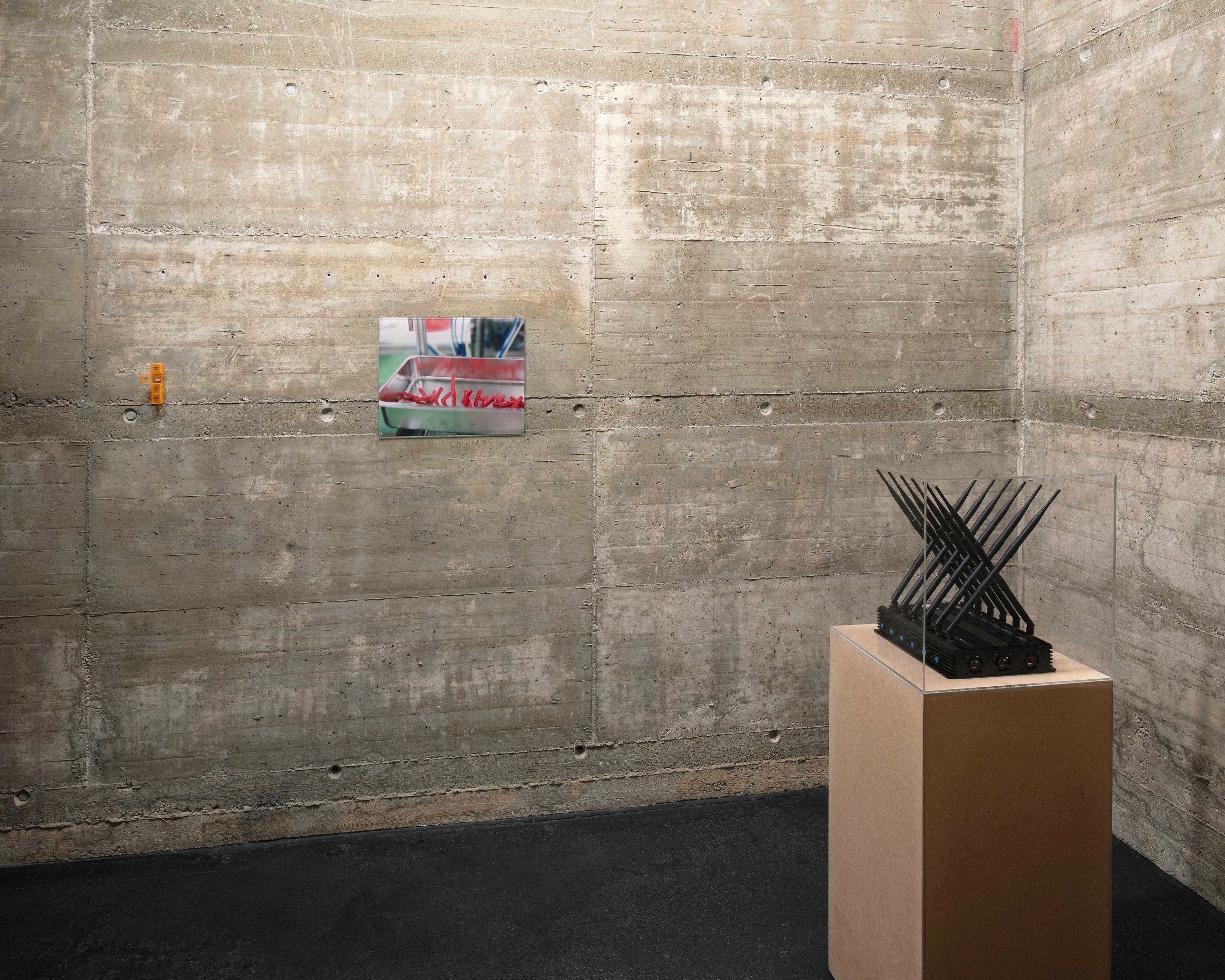 Noah Barker & Dora Budor, Maryam Jafri, Hackers & Painters pt. 2 at CHB-2, photo 7