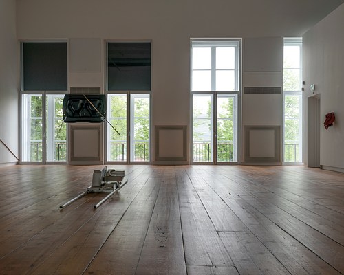 Image 15 of 45