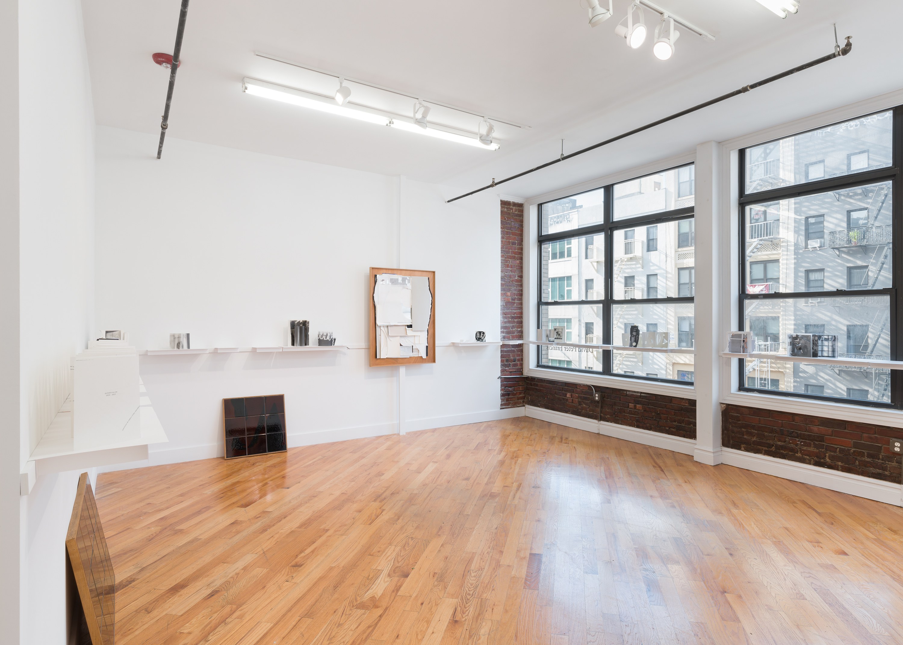 Lucas Odahara, Meio Aqui at David Peter Francis, photo 12