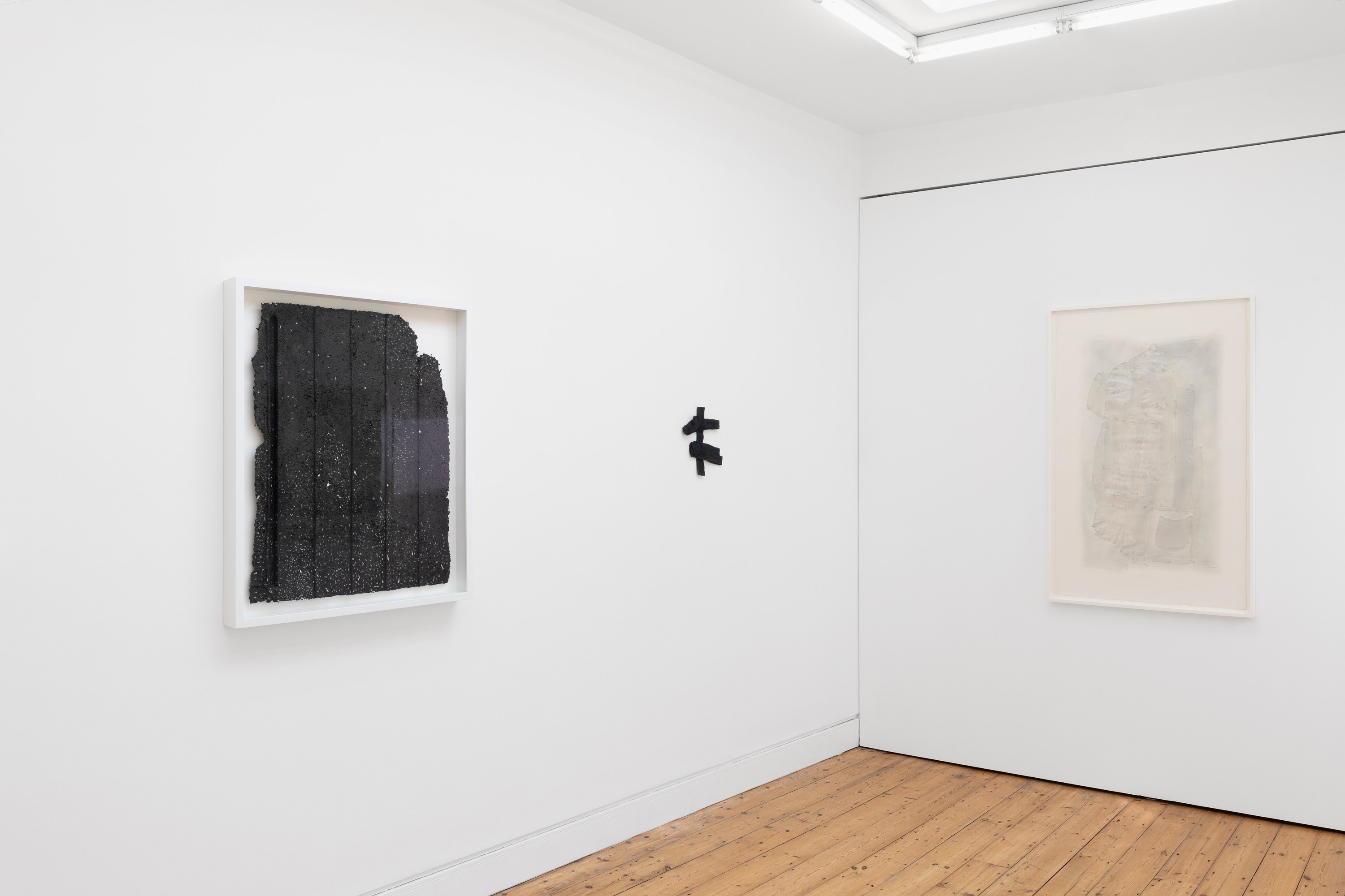 Heidi Bucher, Hana Miletić, Rachel Whiteread, Hold Still at The Approach, photo 14