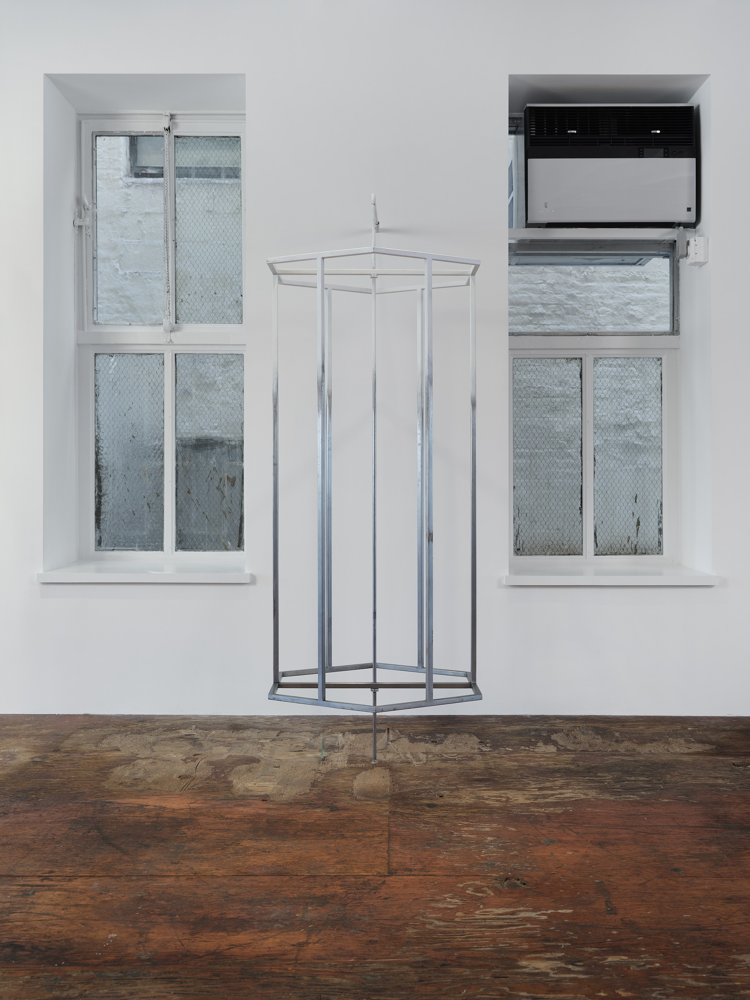 Gozié Ojini, Alix Vernet, Alice Gong Xiaowen, After H(ours): Yale School of Art Sculpture MFA 2025 at Kiang Malingue, photo 13