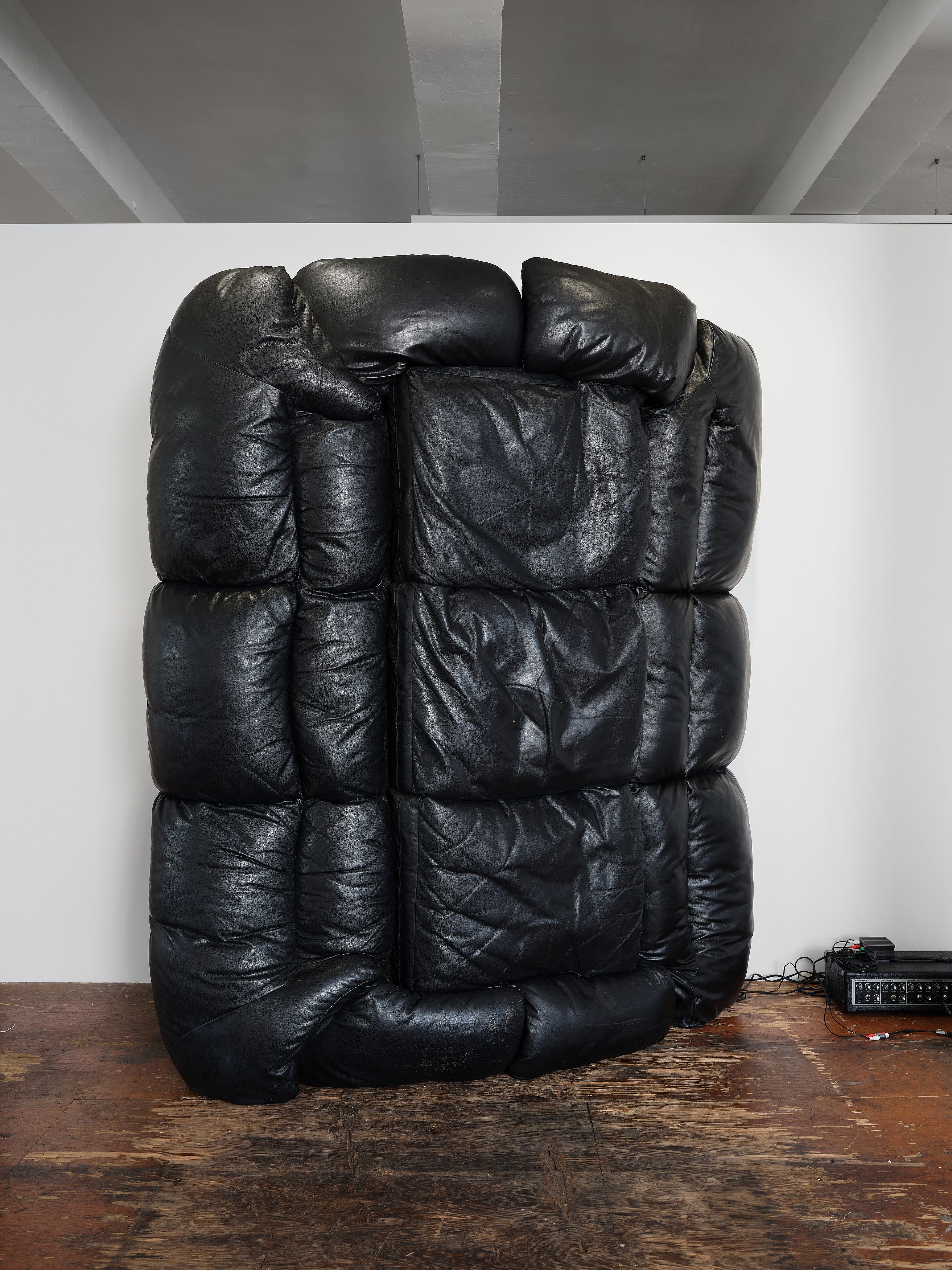 Gozié Ojini, Alix Vernet, Alice Gong Xiaowen, After H(ours): Yale School of Art Sculpture MFA 2025 at Kiang Malingue, photo 30