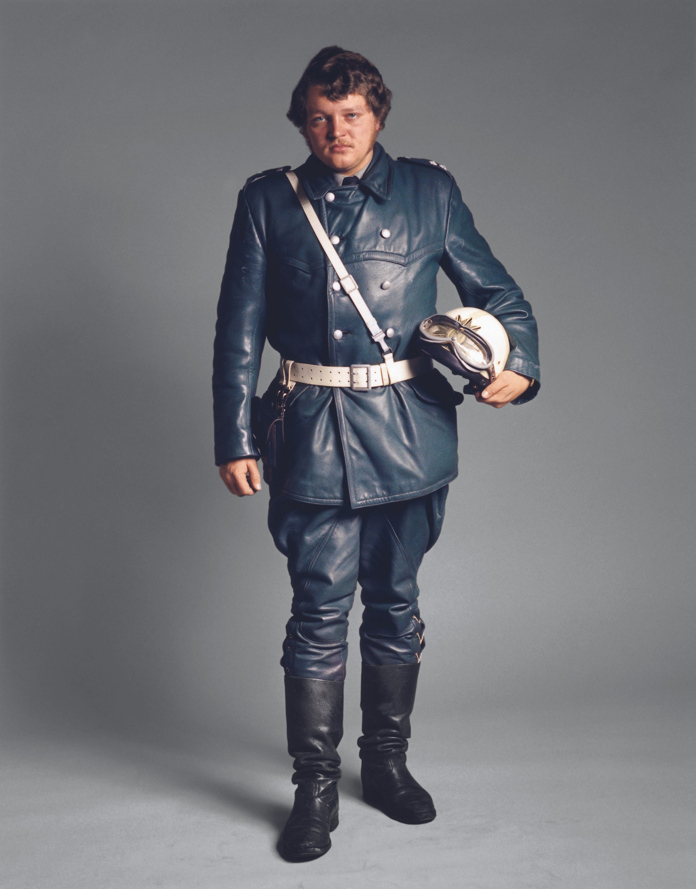 Timm Rautert, die welt und die spiegel at Galerie Nordenhake, photo 41