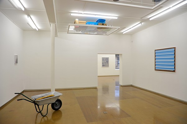 Image 4 of 16