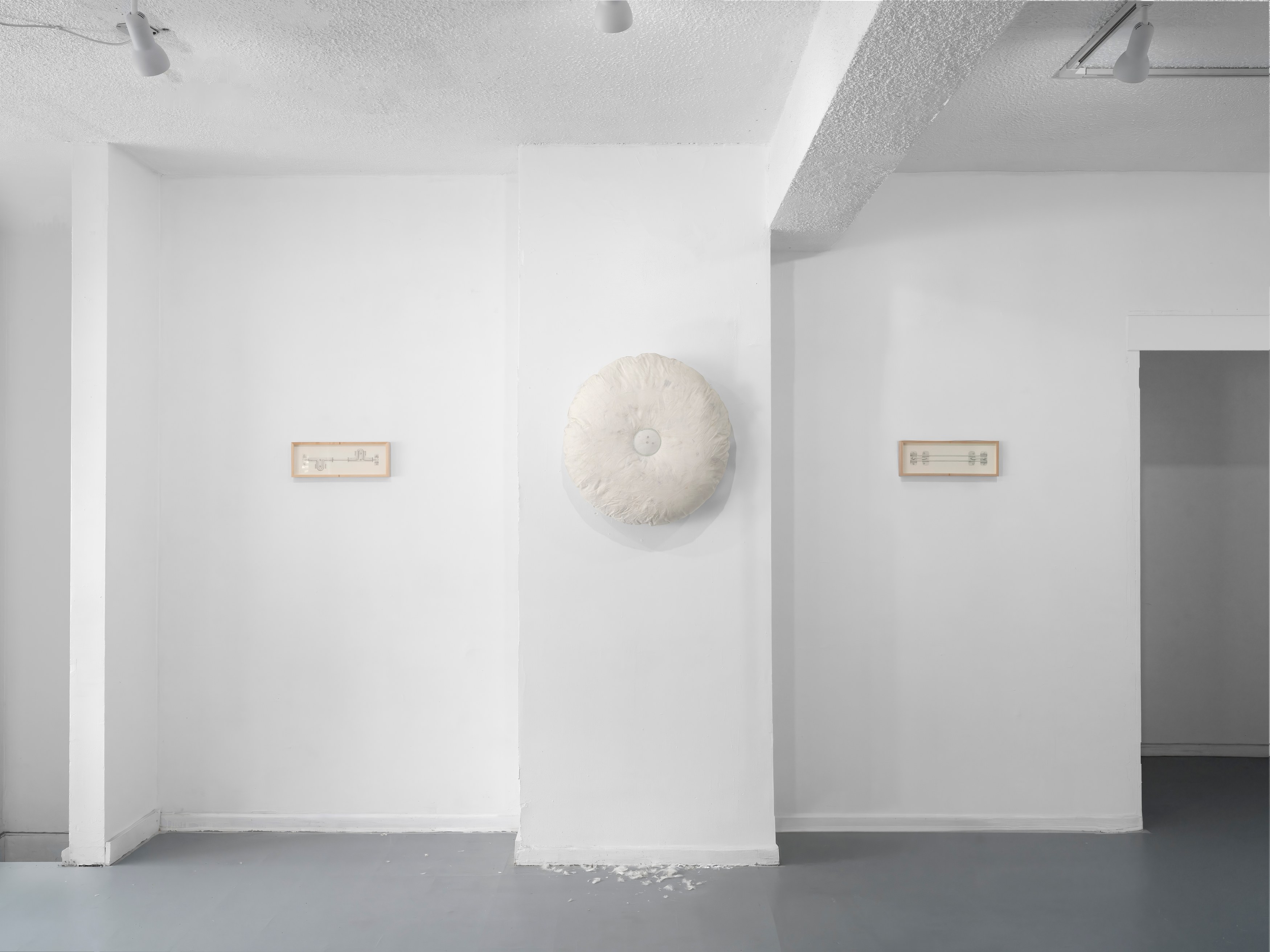 Andrew Cohen, Pillow Fight at Soldes, photo 3