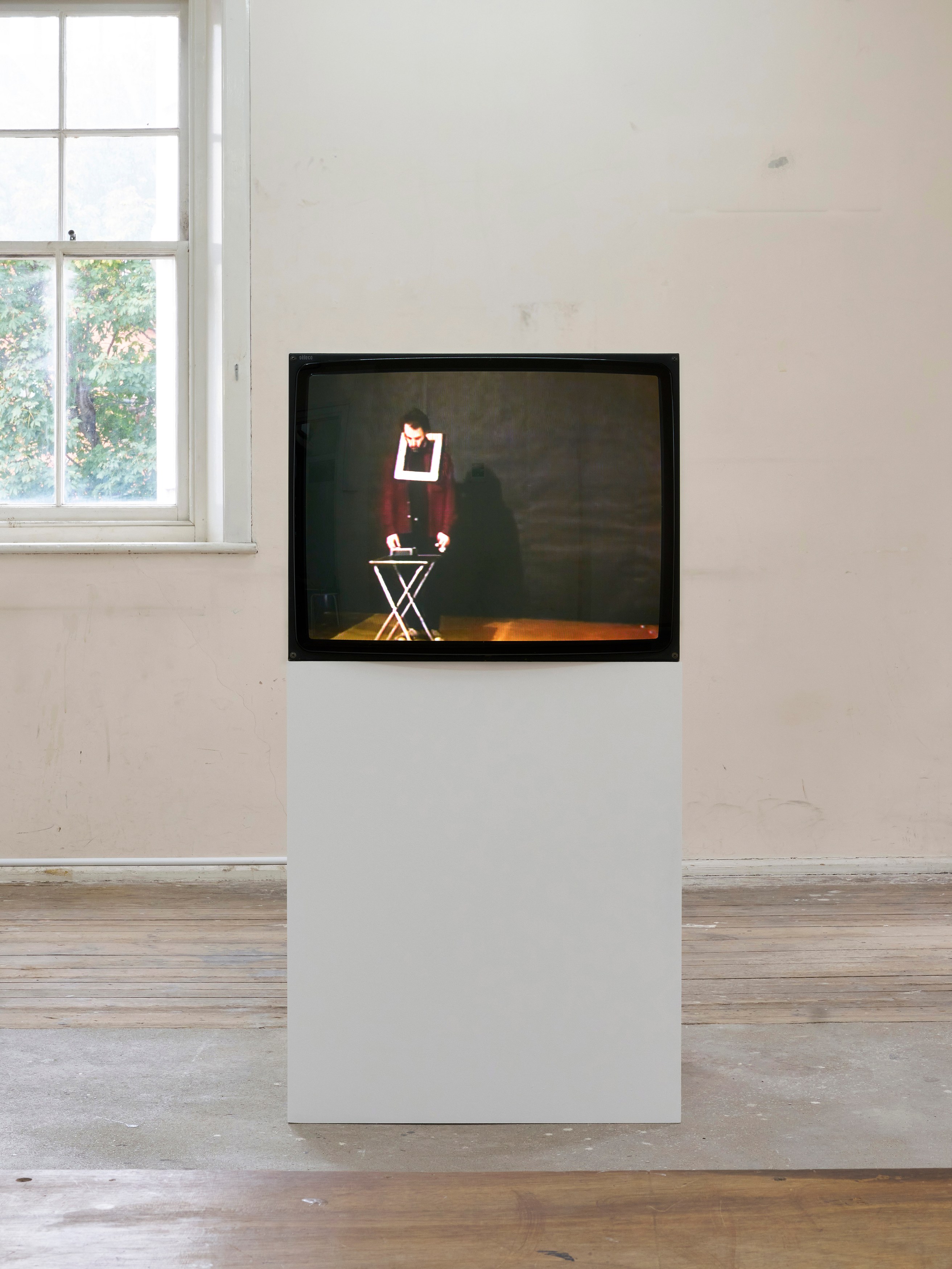Stuart Sherman, Tenth Spectacle (Portraits of Places) at Gestures, photo 2