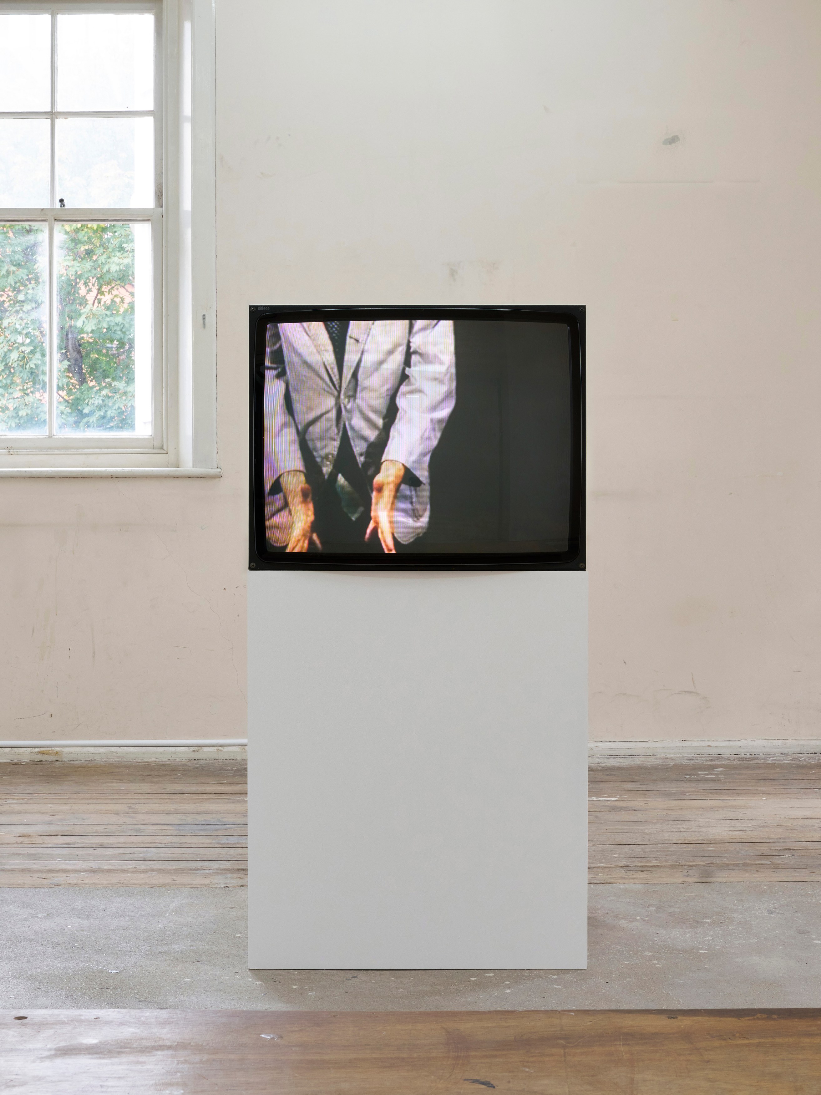 Stuart Sherman, Tenth Spectacle (Portraits of Places) at Gestures, photo 13