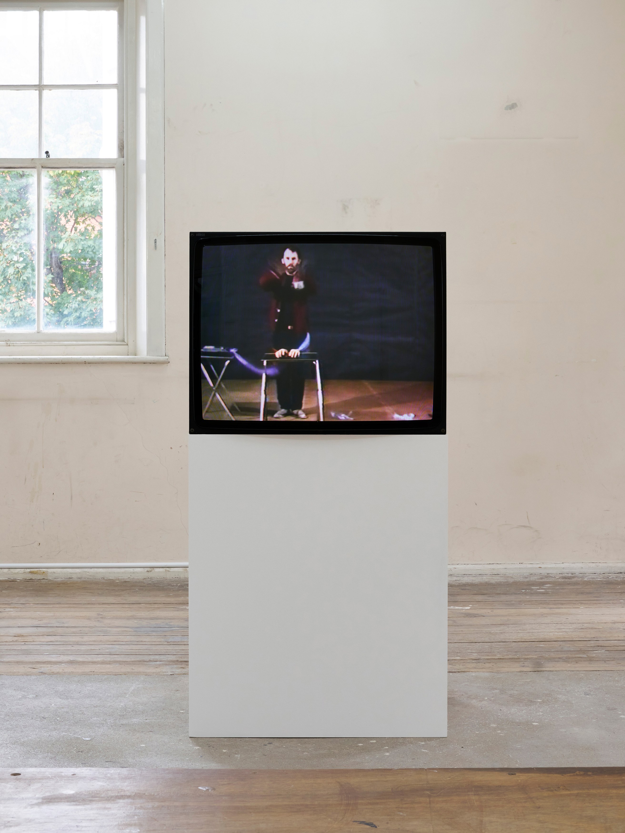 Stuart Sherman, Tenth Spectacle (Portraits of Places) at Gestures, photo 18