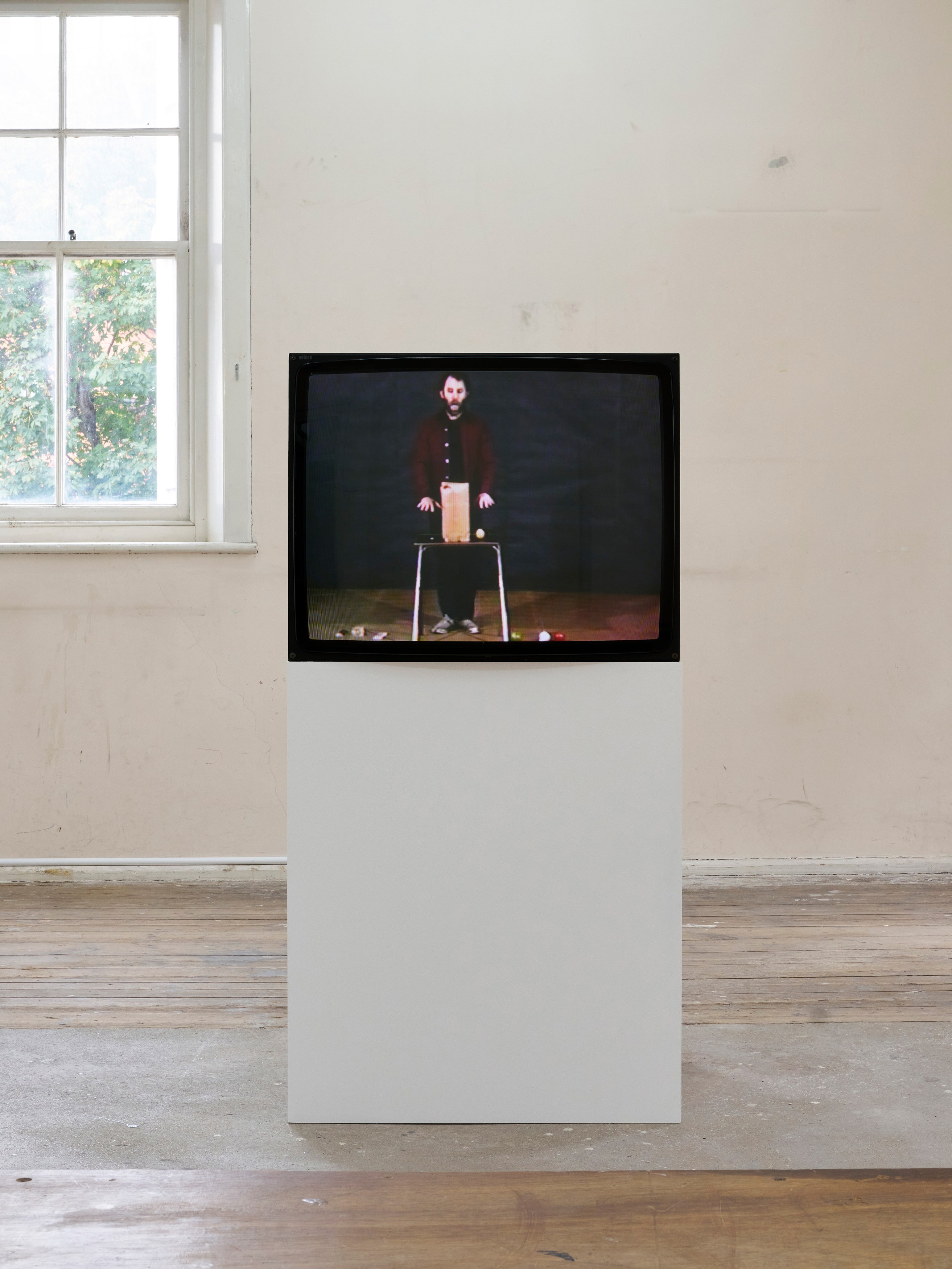 Stuart Sherman, Tenth Spectacle (Portraits of Places) at Gestures, photo 16