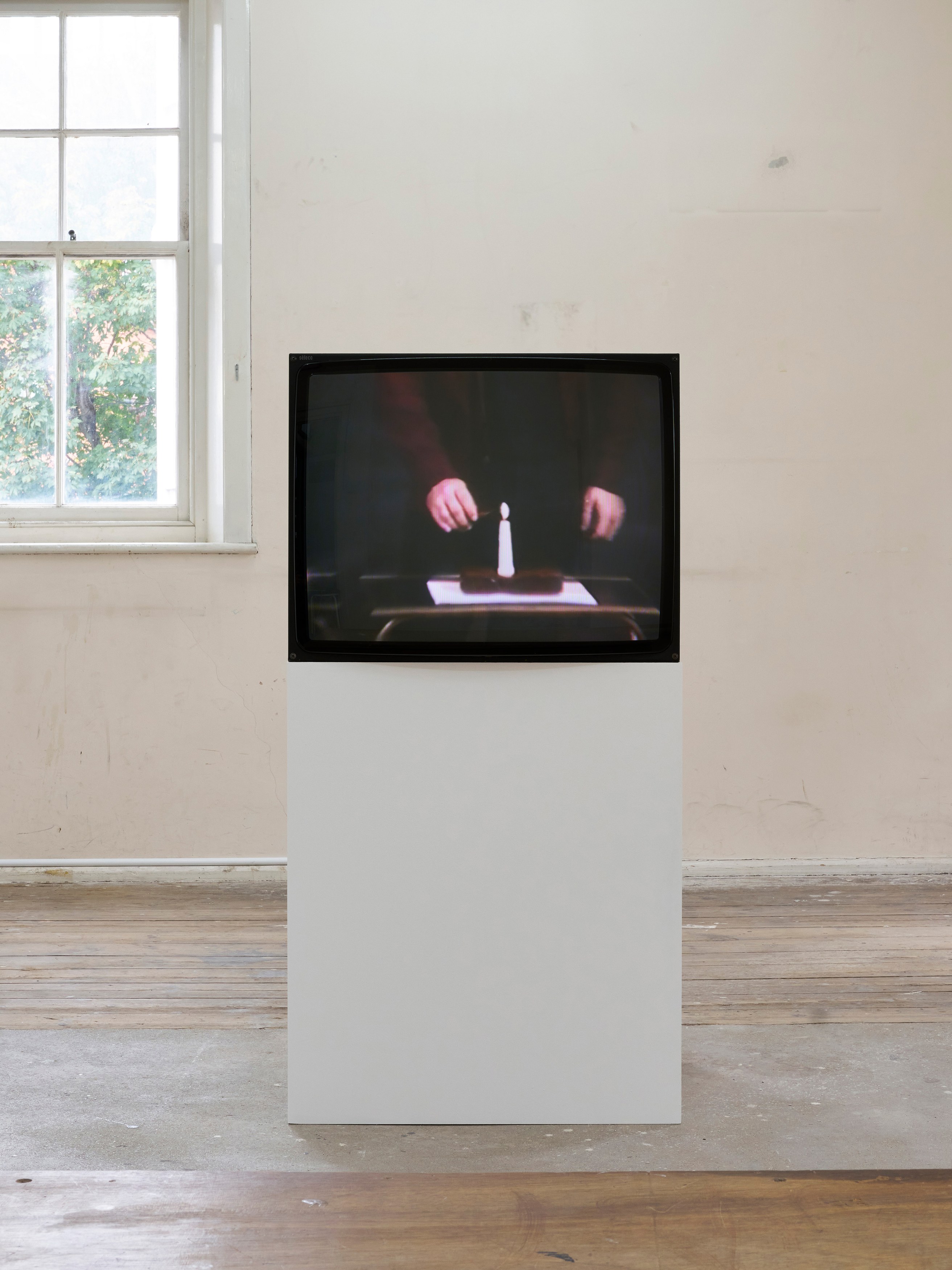 Stuart Sherman, Tenth Spectacle (Portraits of Places) at Gestures, photo 17