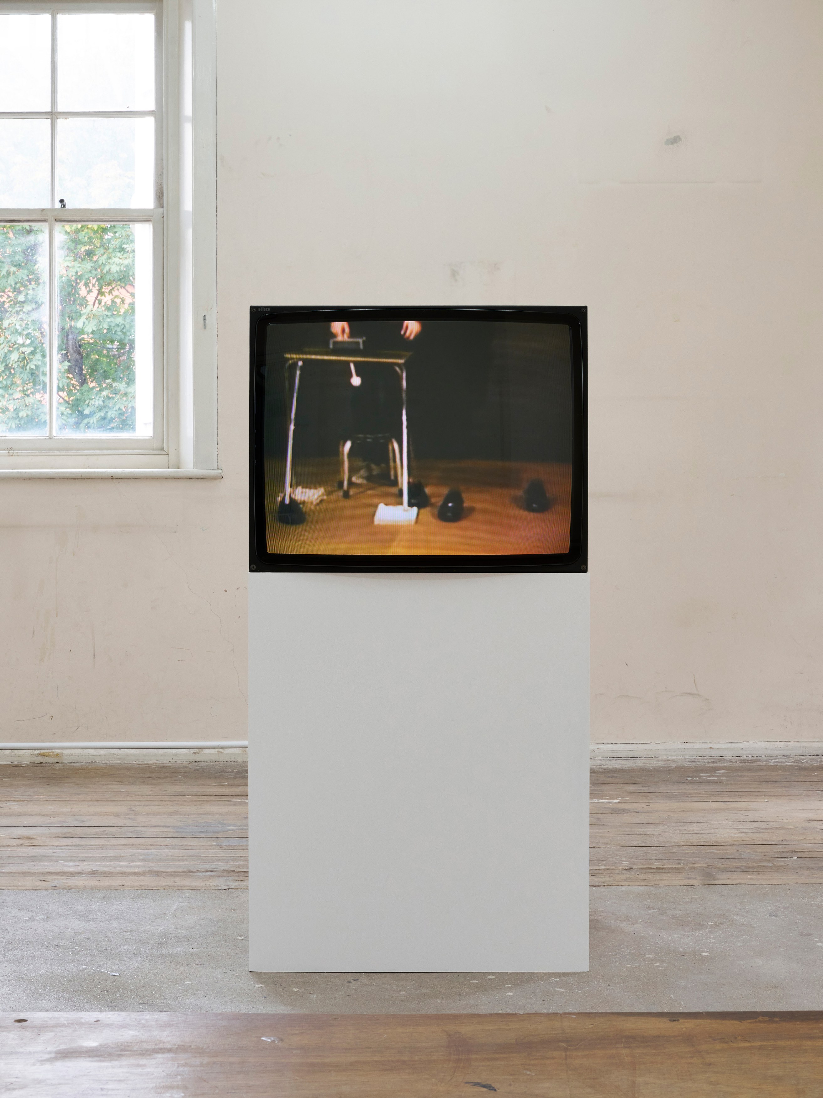 Stuart Sherman, Tenth Spectacle (Portraits of Places) at Gestures, photo 19