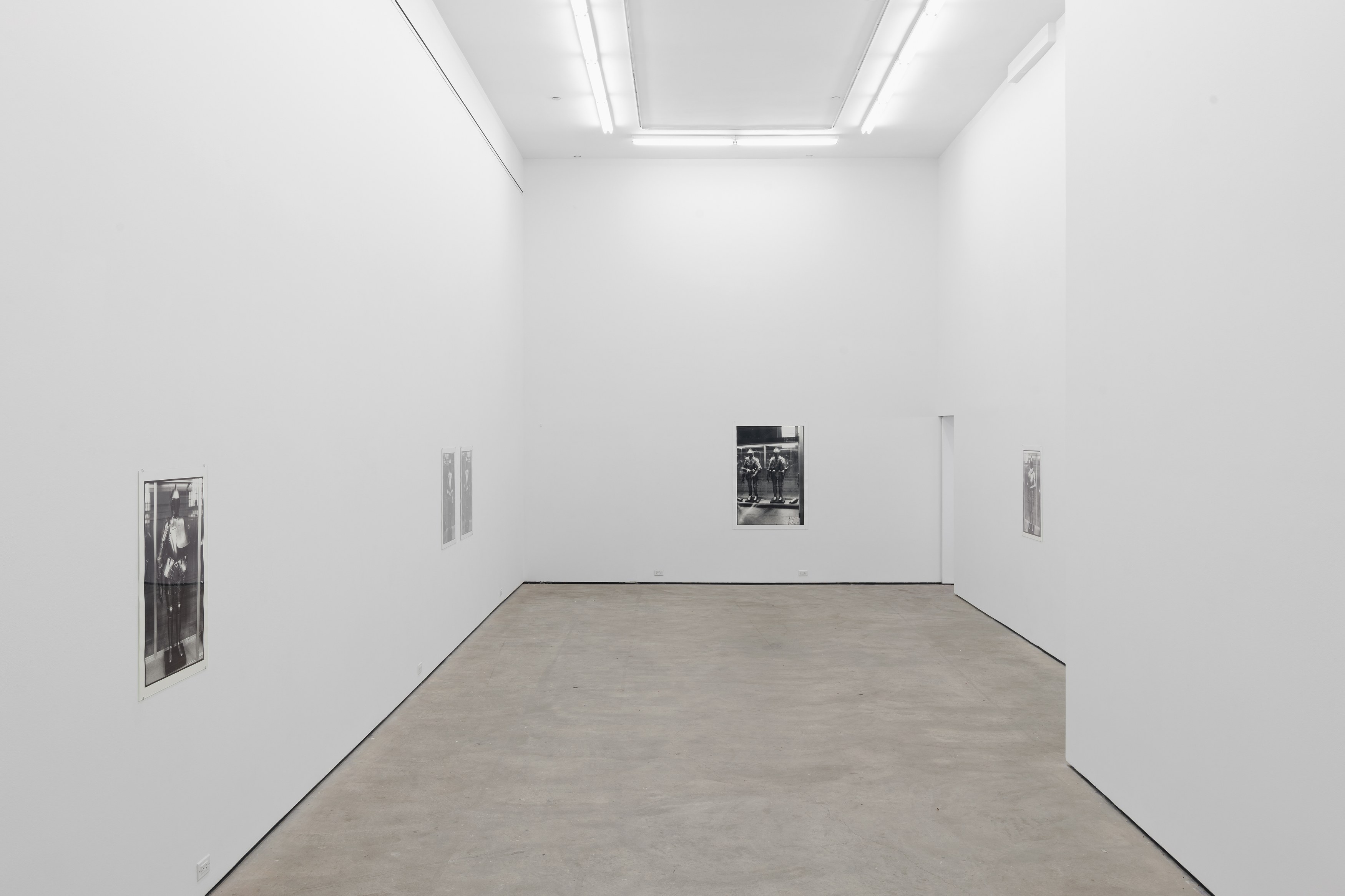 Zoe Leonard, Display at Maxwell Graham, photo 4