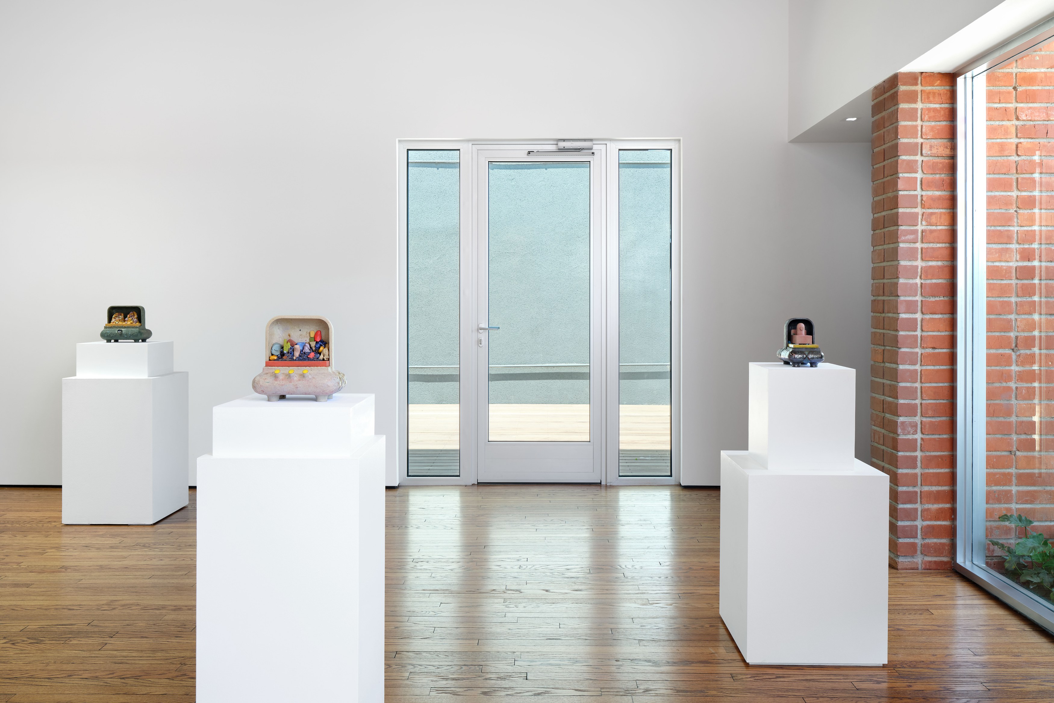 Zachary Leener, Cloud Chips at Parker Gallery, photo 2