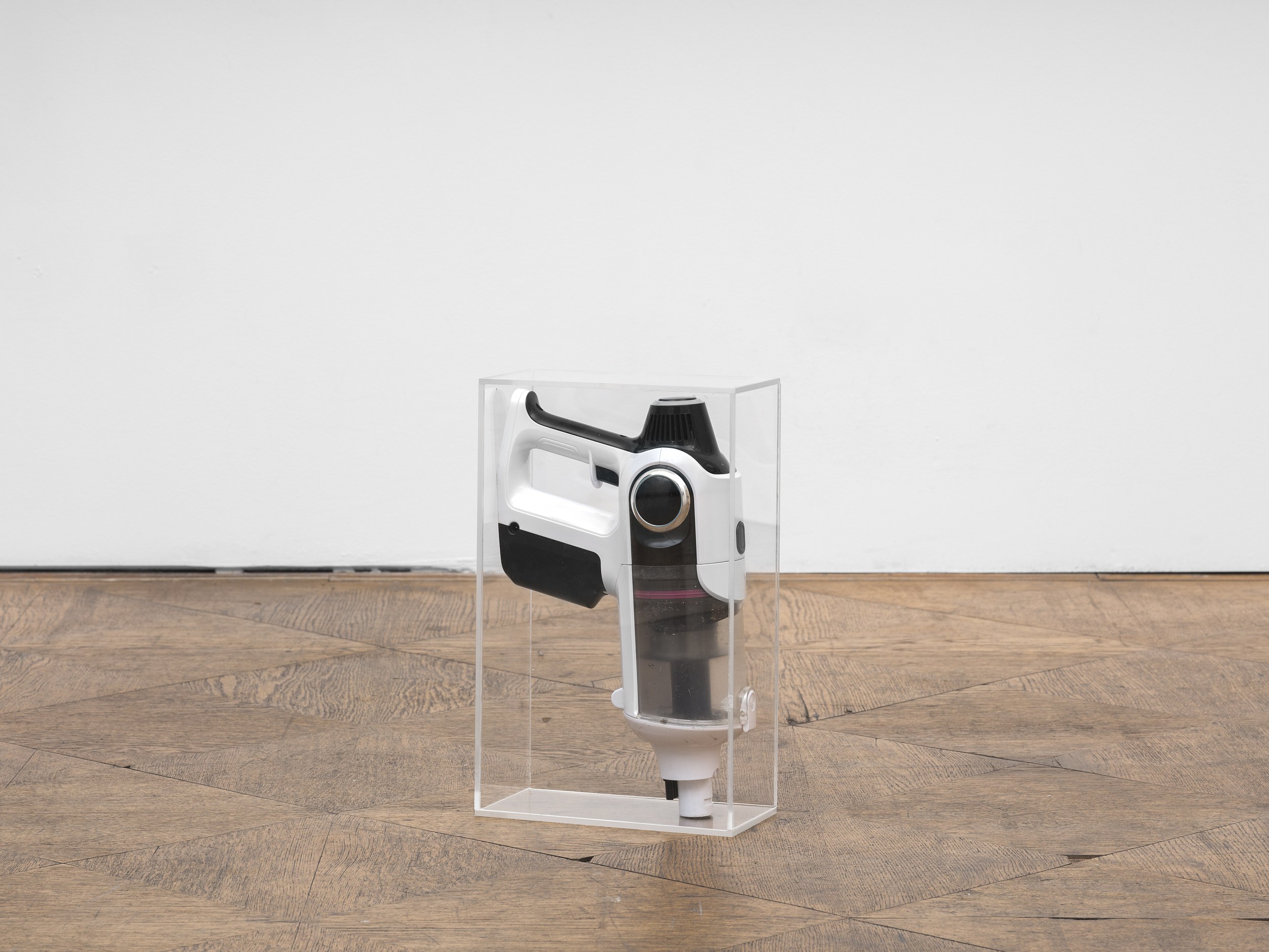 Richard Sides, Looking At Rooms In A New Light at Schiefe Zähne, photo 21