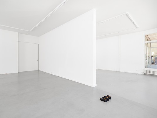 Image 1 of 33