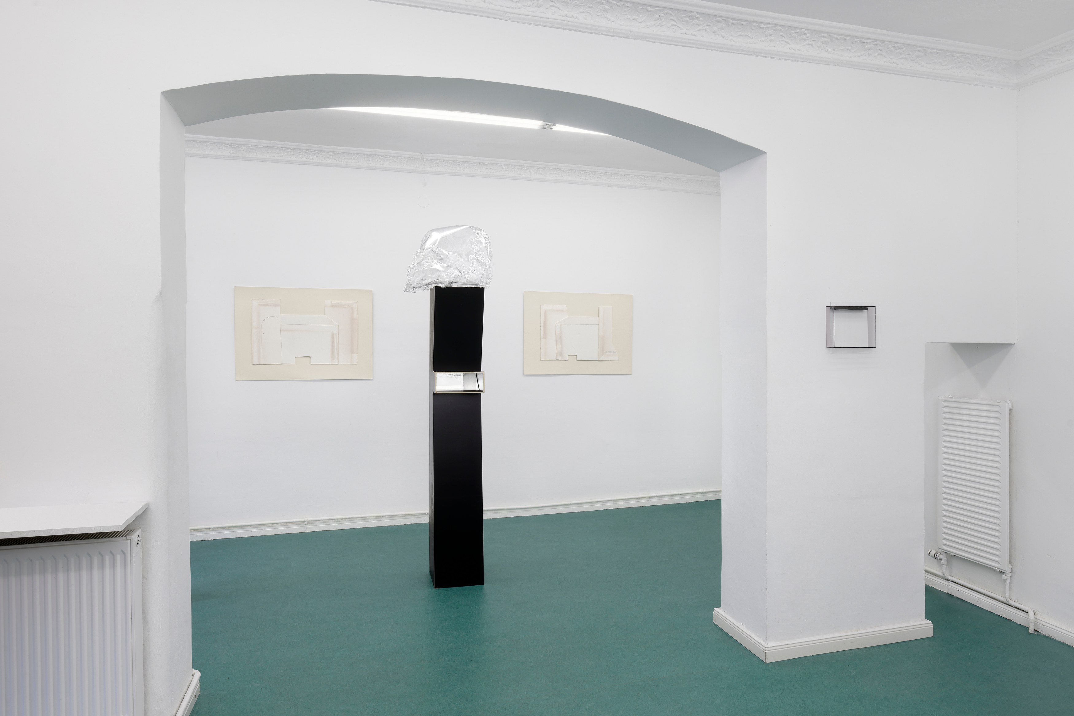 Irina Jasnowski Pascual, Plane Volume at Galerie Noah Klink, photo 3