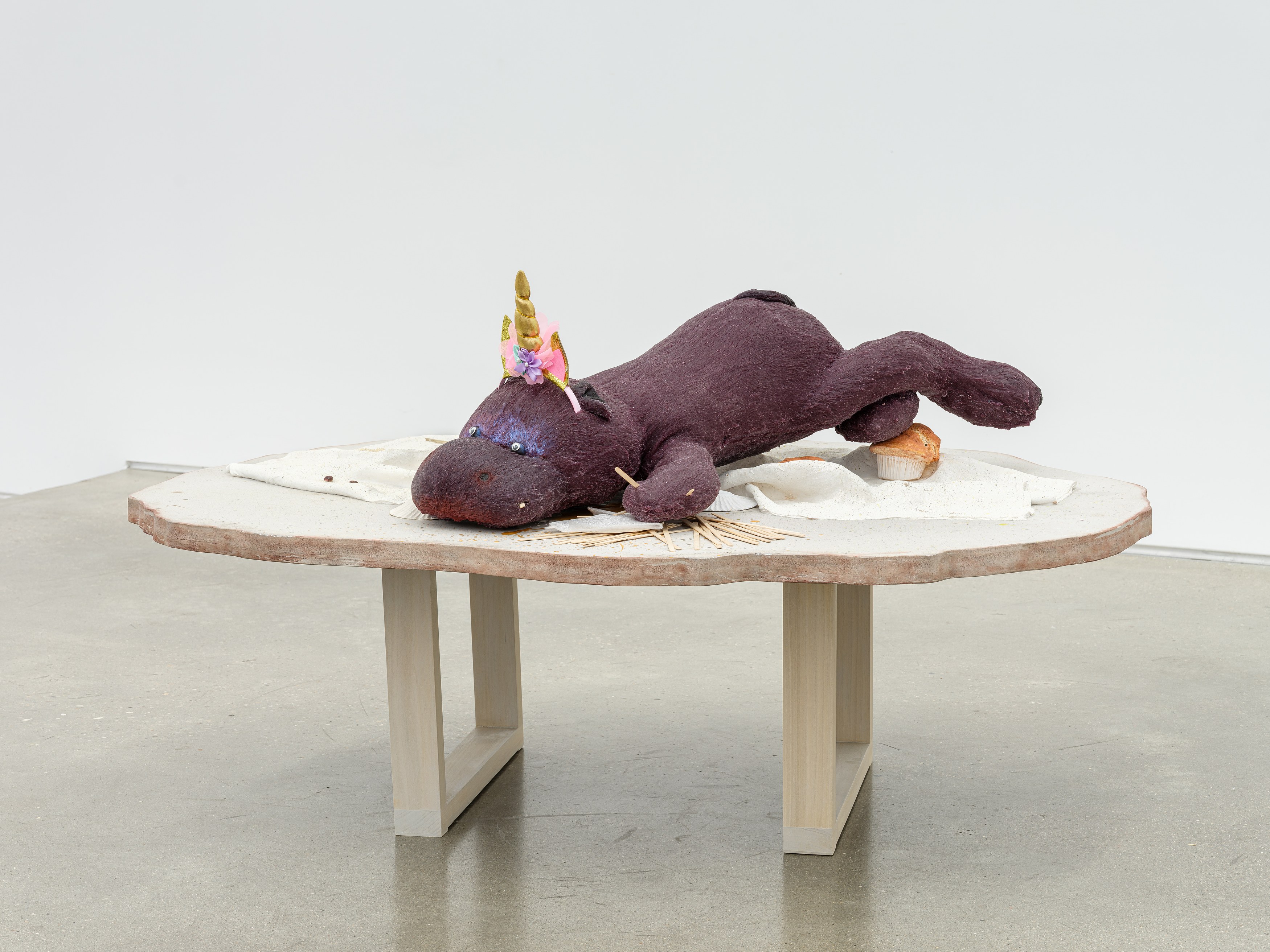 Props, Props at Galerie Derouillon, photo 20