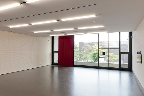 Image 10 of 67