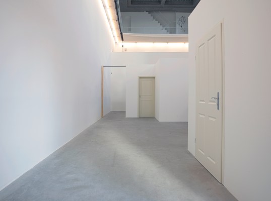 Image 10 of 39