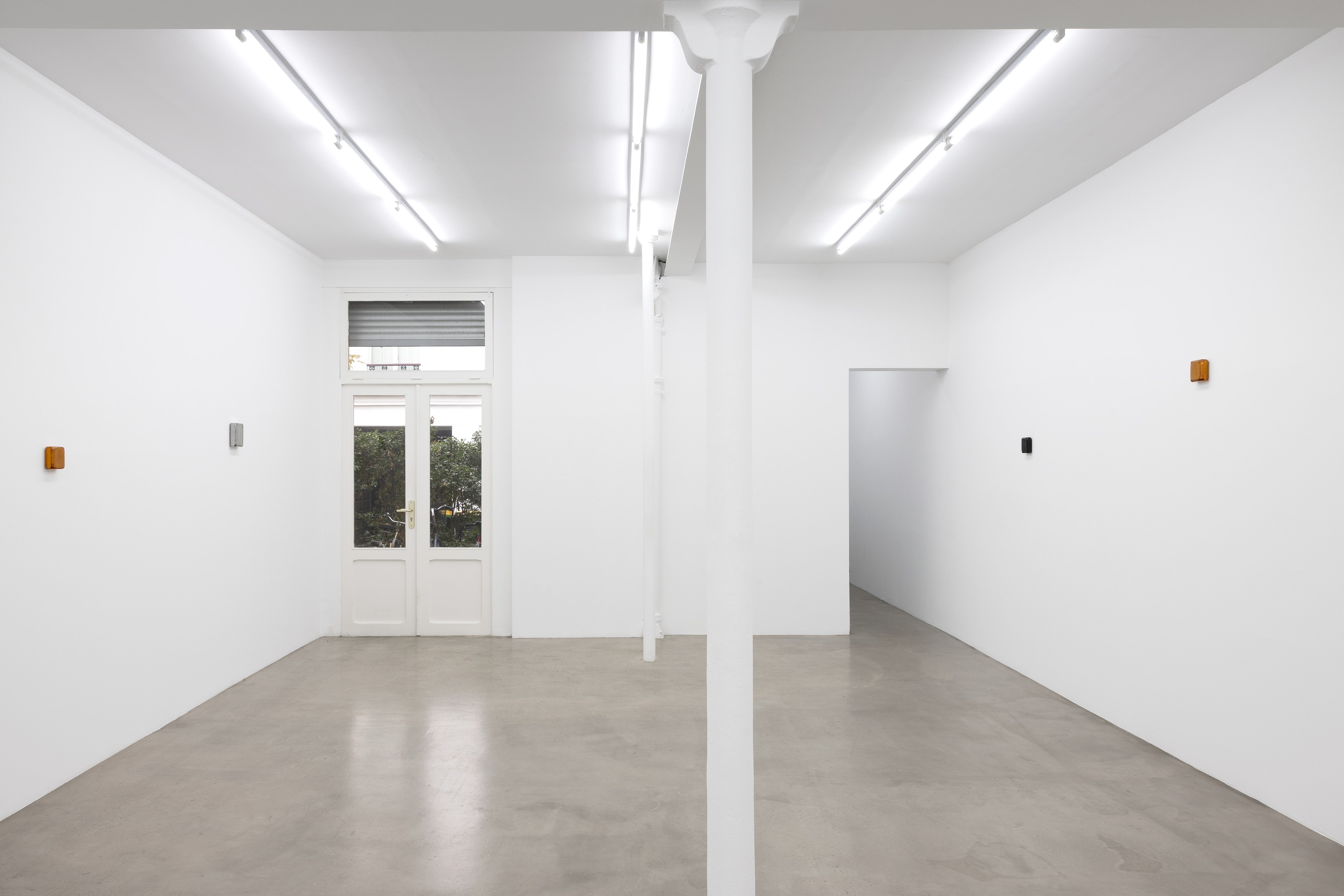 Matt Browning, The Plastics at Édouard Montassut, photo 3