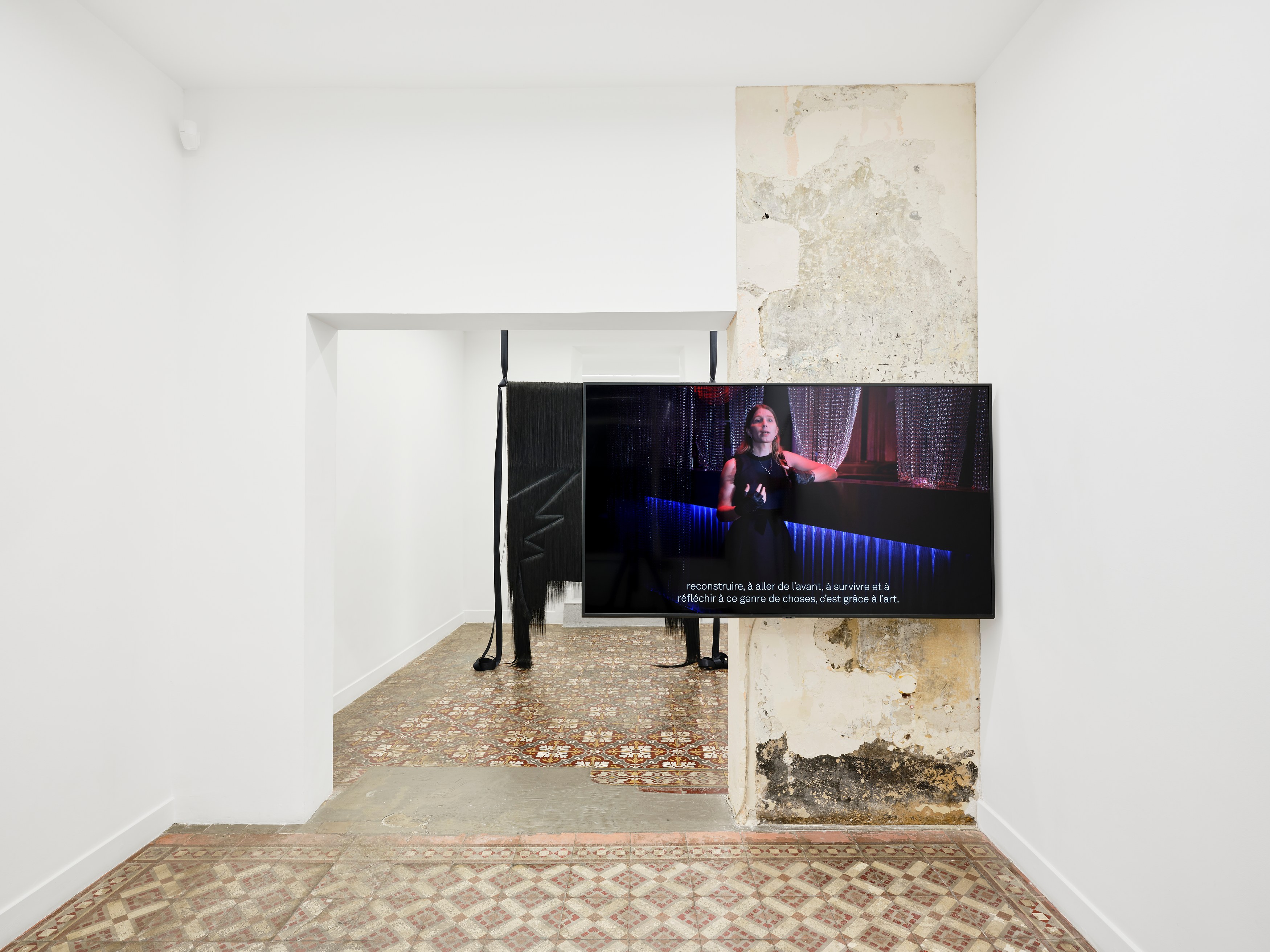 Pauline Boudry & Renate Lorenz, Right body, Wrong time at Marcelle Alix, photo 2
