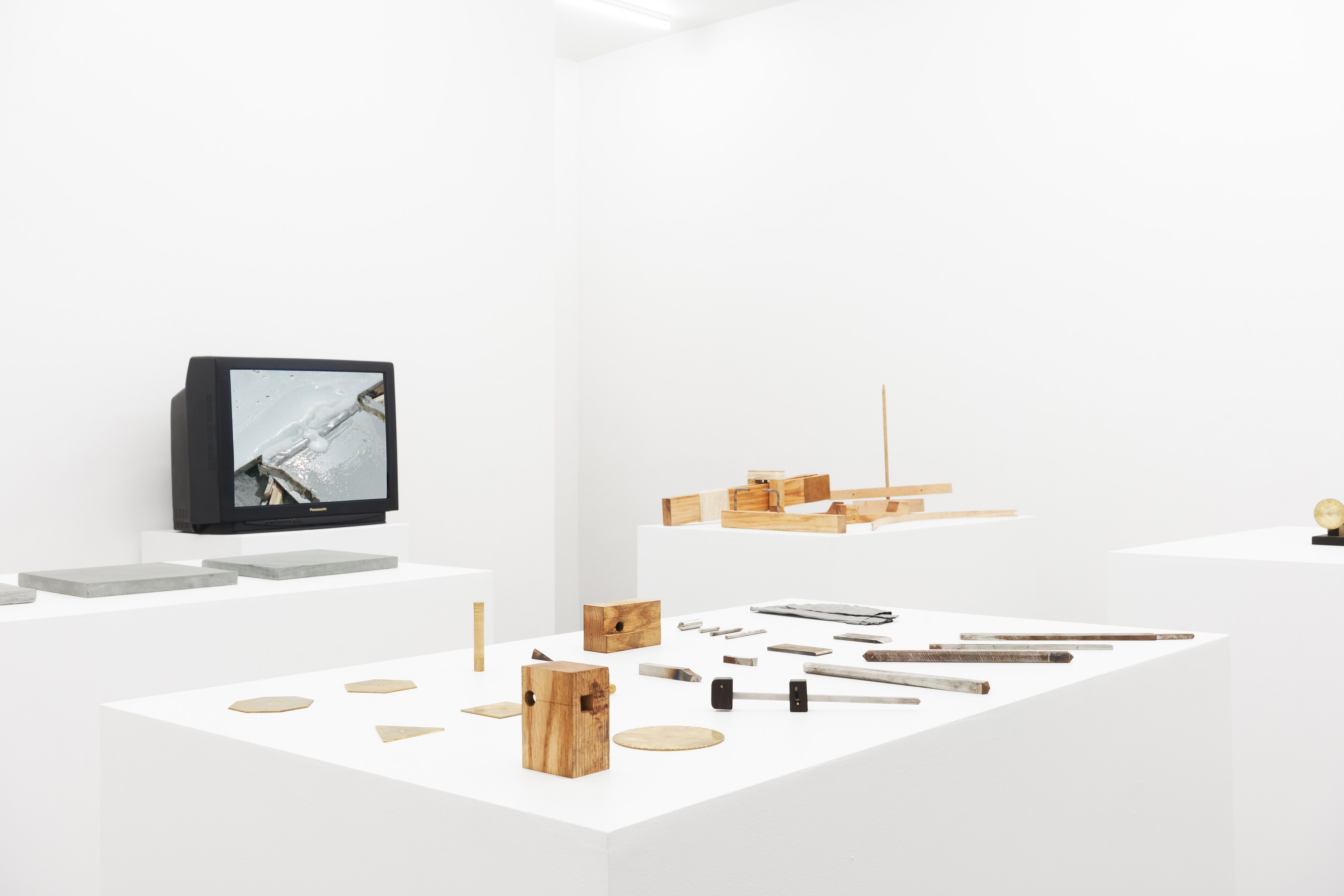 Harris Rosenblum, Peter Fischli & David Weiss, image 5 of 39
