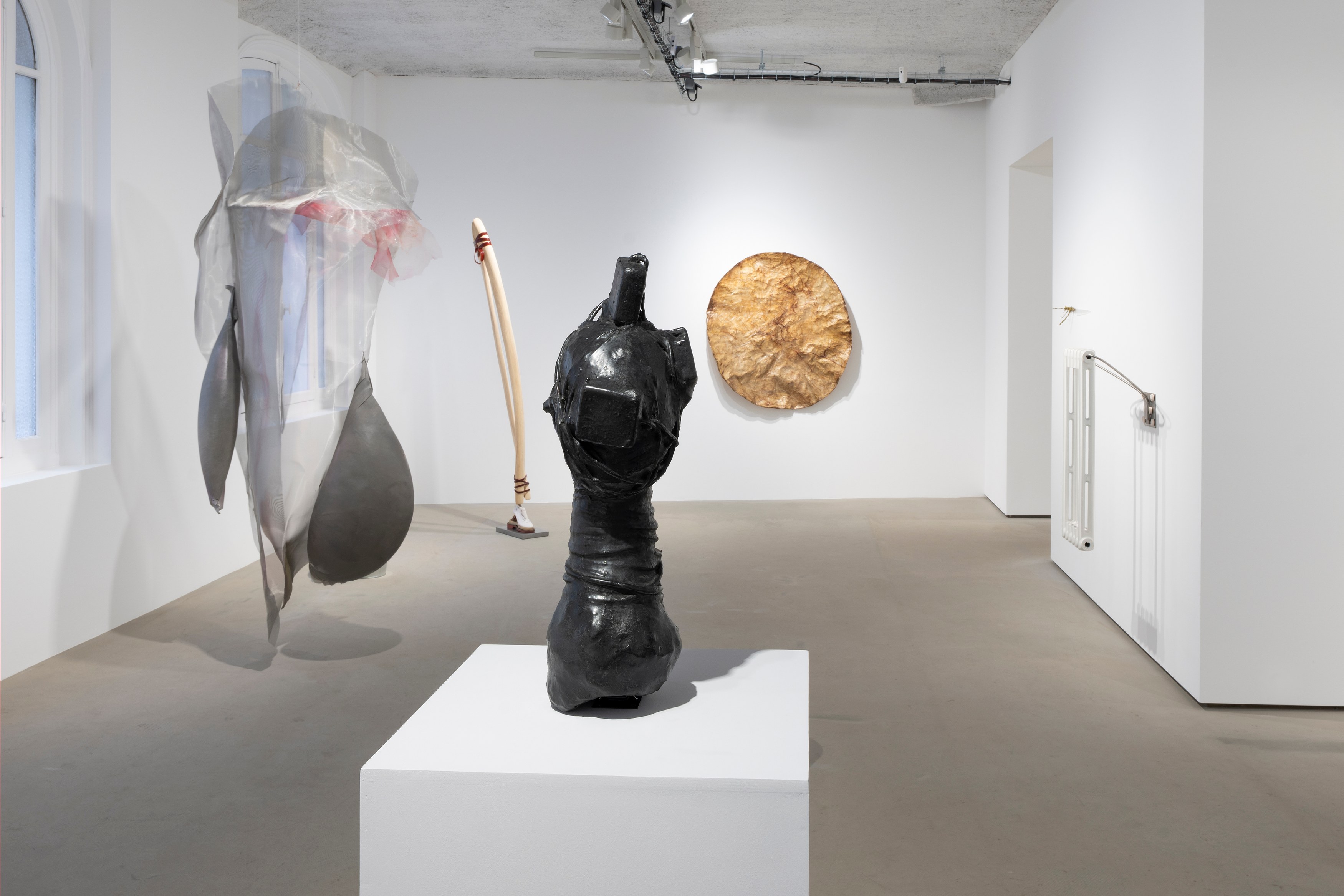 Urania, Urania at Galerie Jocelyn Wolff, photo 2