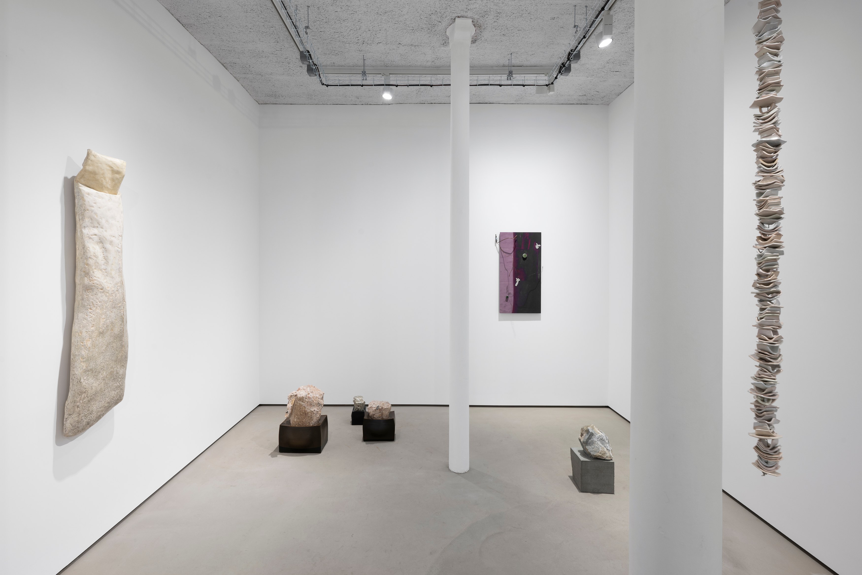 Urania, Urania at Galerie Jocelyn Wolff, photo 6