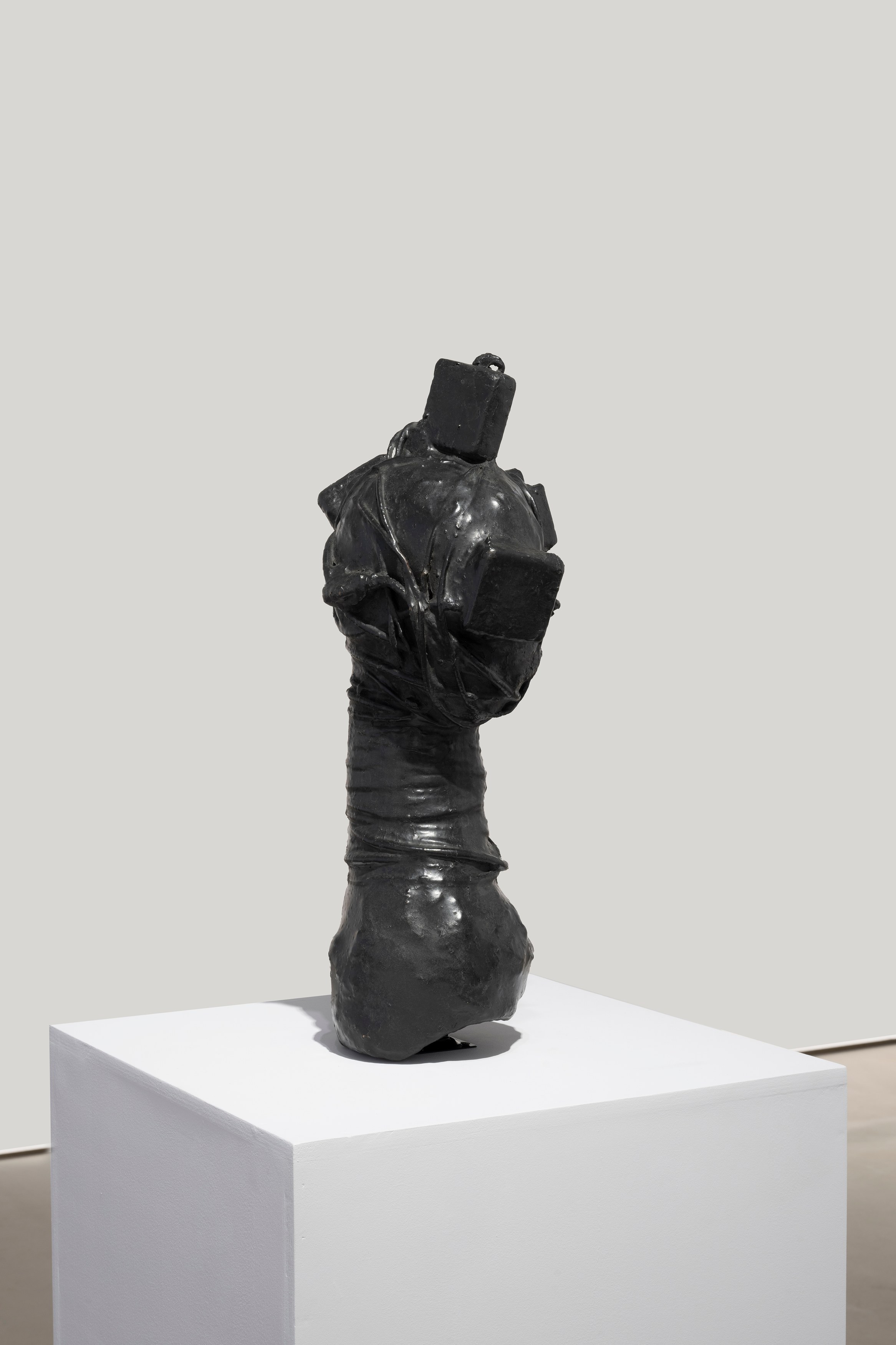 Urania, Urania at Galerie Jocelyn Wolff, photo 22